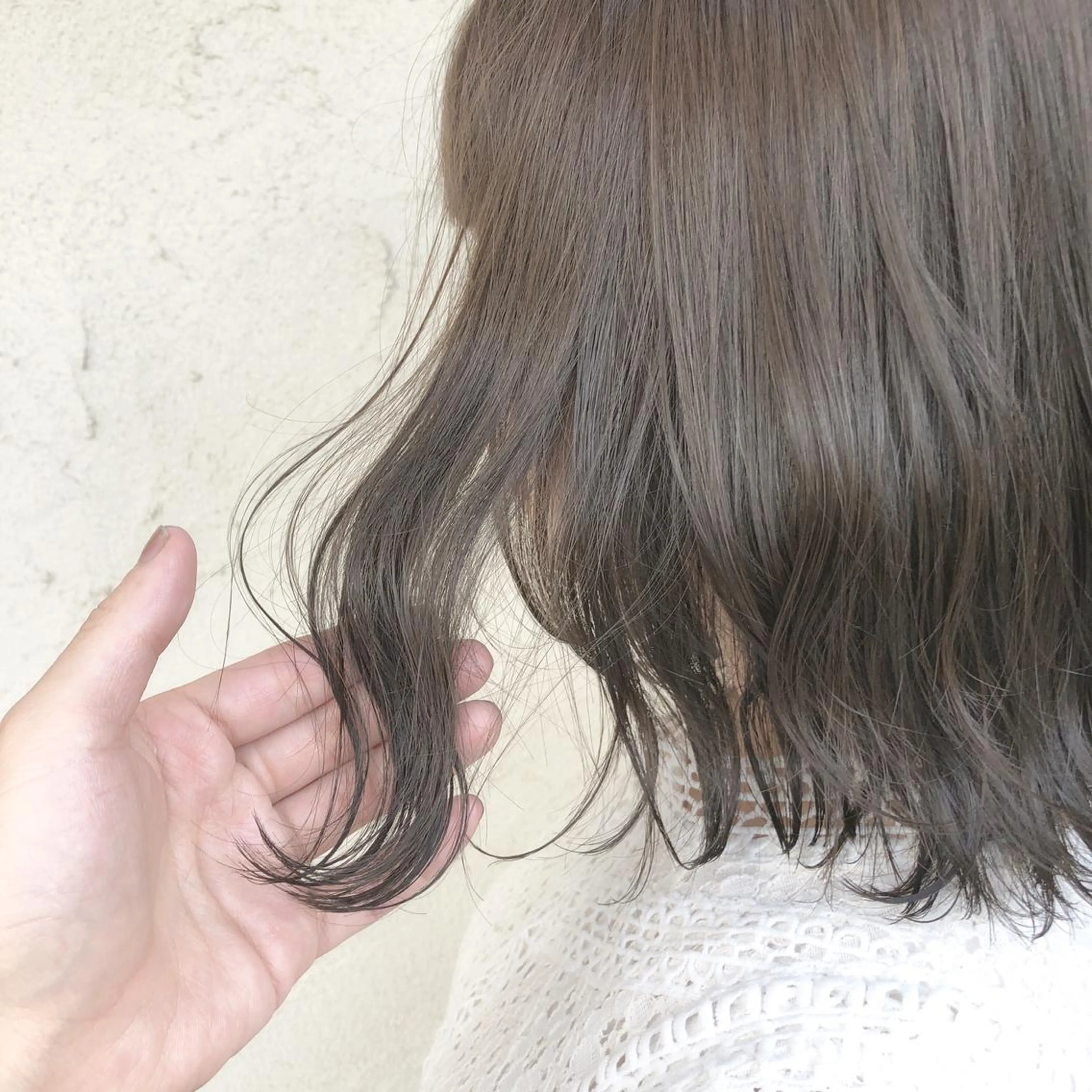 ミディアム カラー アディクシーカラー ブリーチ ブリーチなしカラー カット ヘアカラー トリートメント ヘアセット 艶髪育成サロン 京橋　shinのヘアスタイル