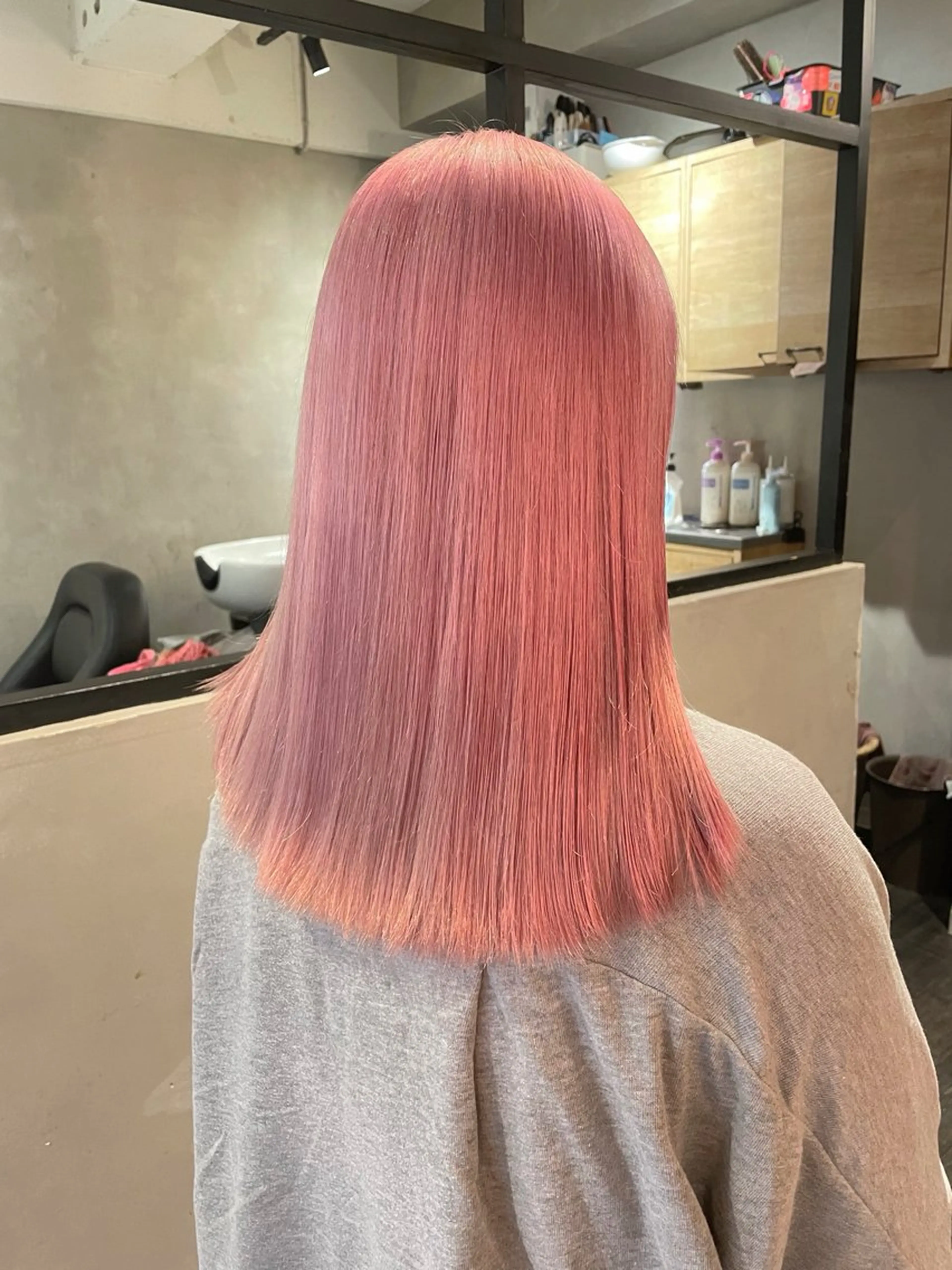 ミディアム カット ヘアカラー トリートメント hisano / ハイトーン･透明感のヘアスタイル