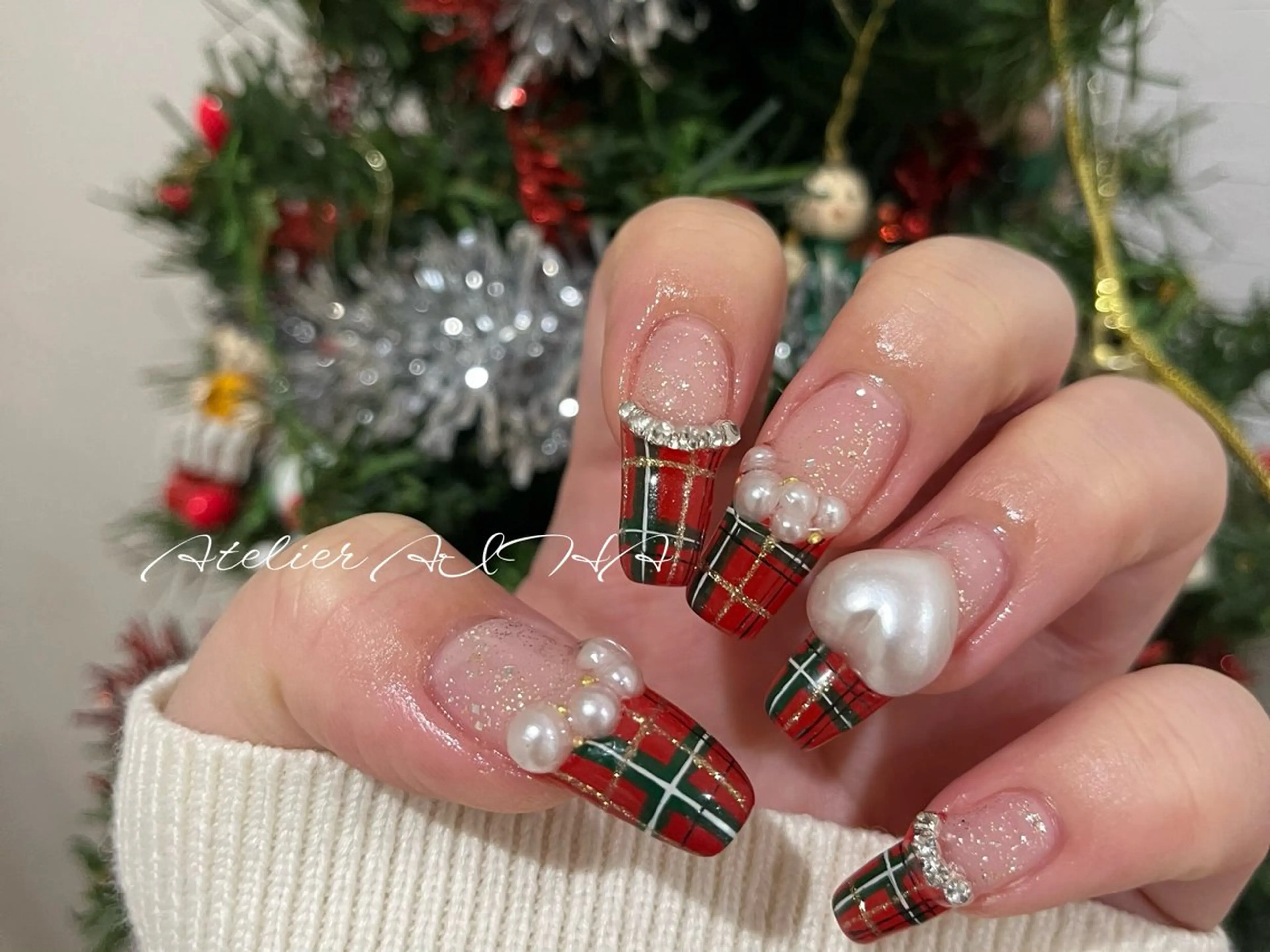 セミロング アトリエAIHA所属・アトリエAIHA★ フィルイン推奨サロンのネイルデザイン