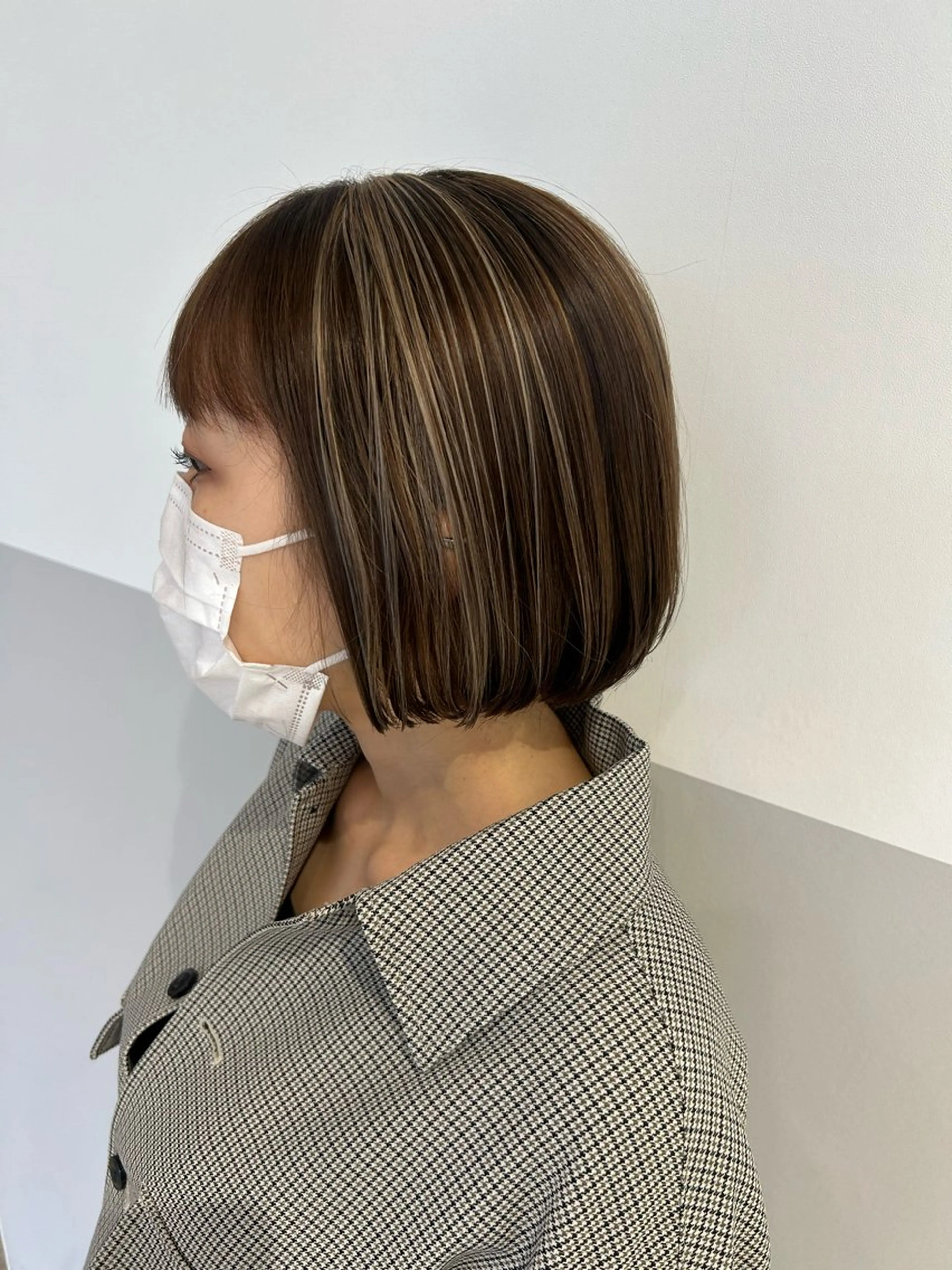 ショート カラー 海外カラー白髪ぼかし ティファニーサユリのヘアスタイル