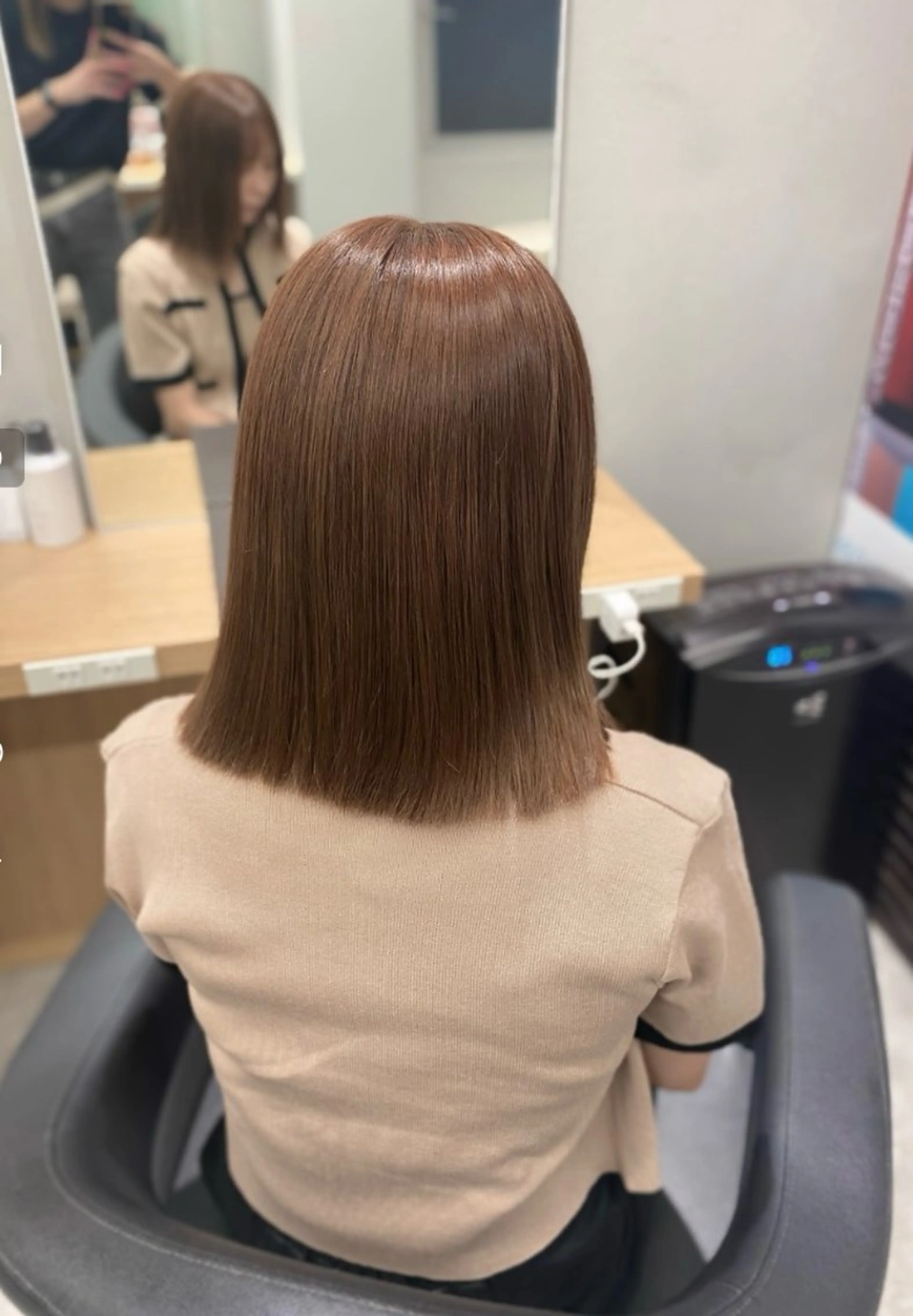 ミディアム 服部 真希のヘアスタイル