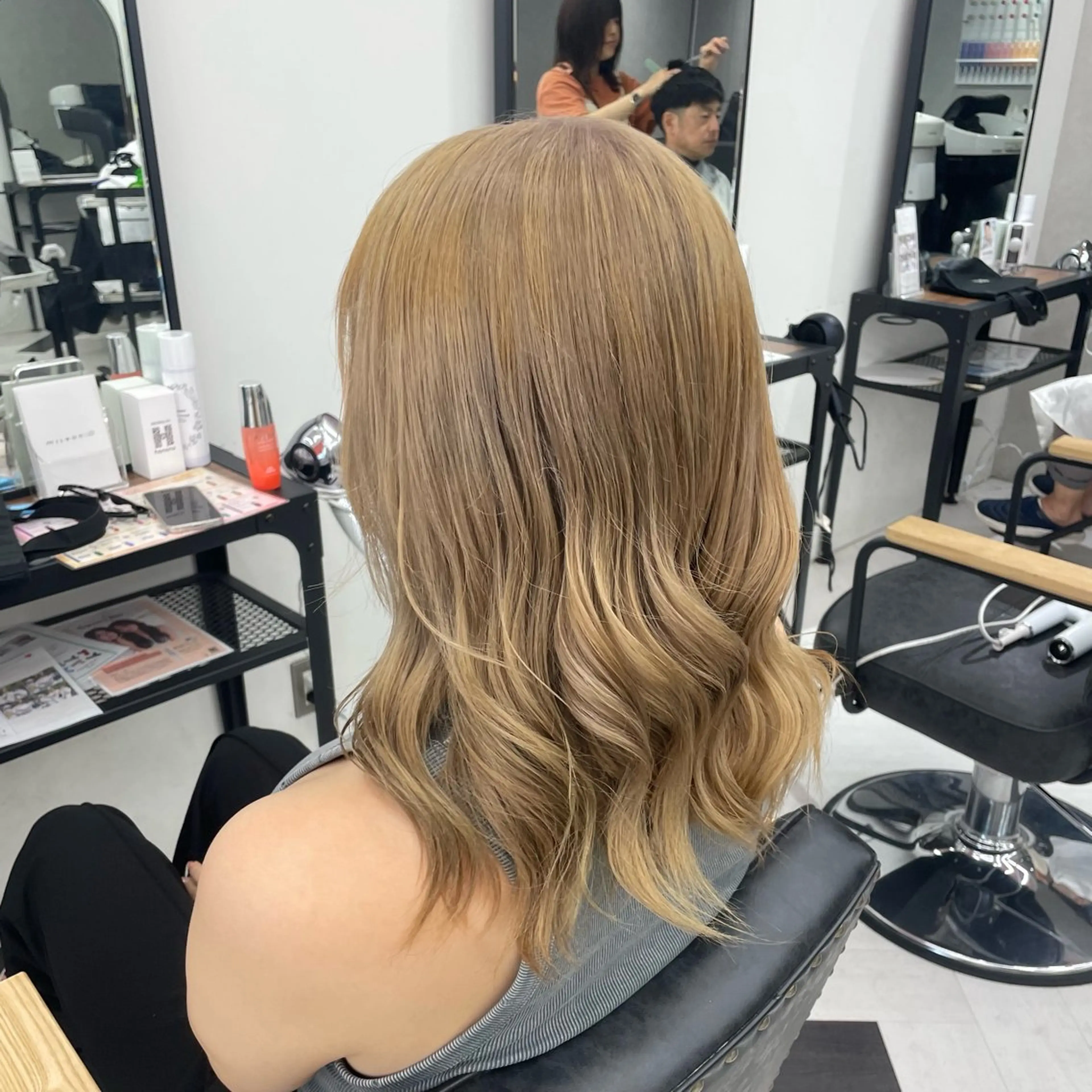 ロング カラー パーマ ヘアアレンジ メンズ キッズ ネイル マツエク・マツパ アイブロウ mona/ ストレートスタイル✨のヘアスタイル