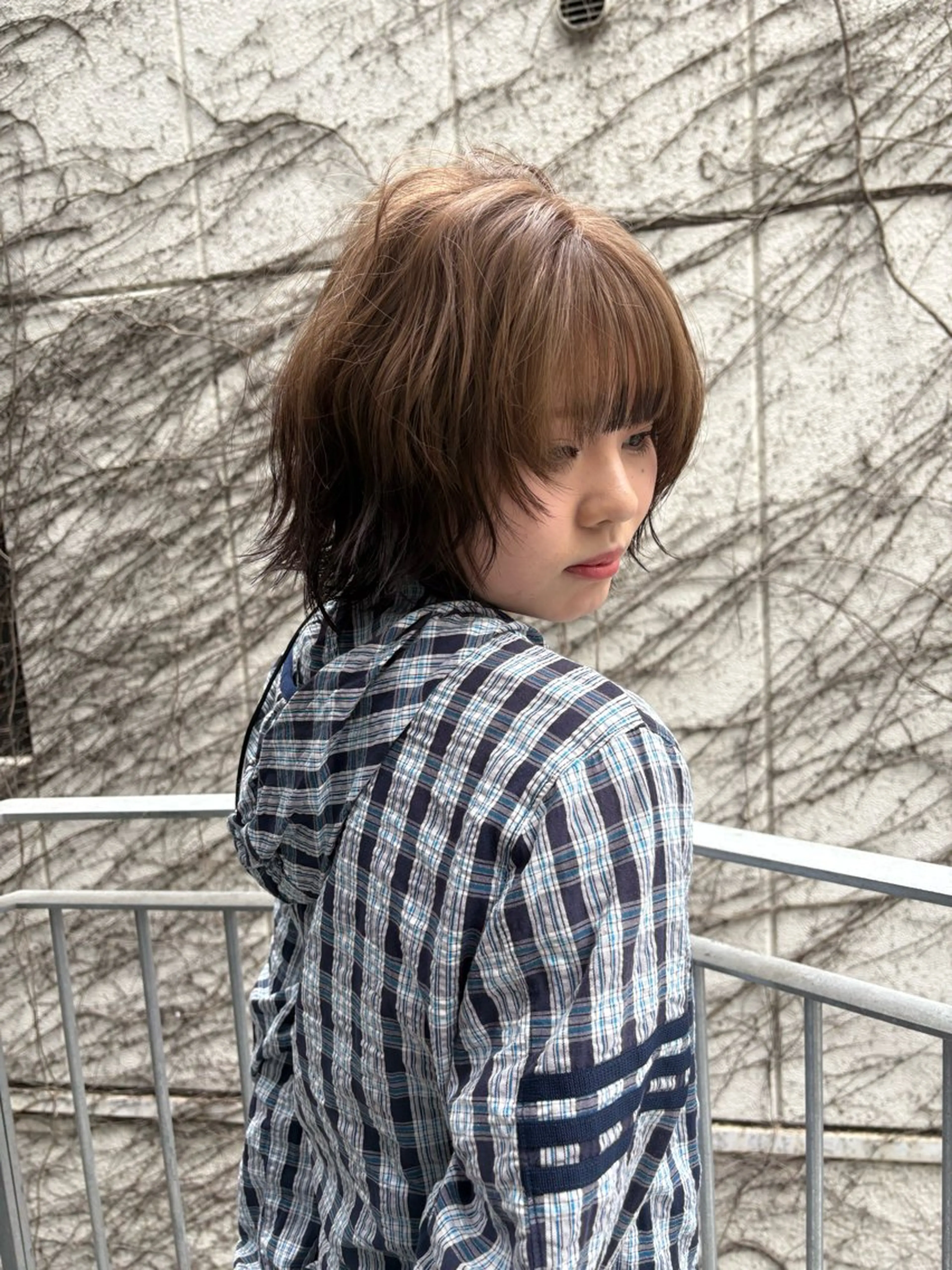 ショート カラー ベージュカラー ブラウンカラー rilas博多所属・博多JYUI/ウルフ ハイトーン/デザインのヘアスタイル