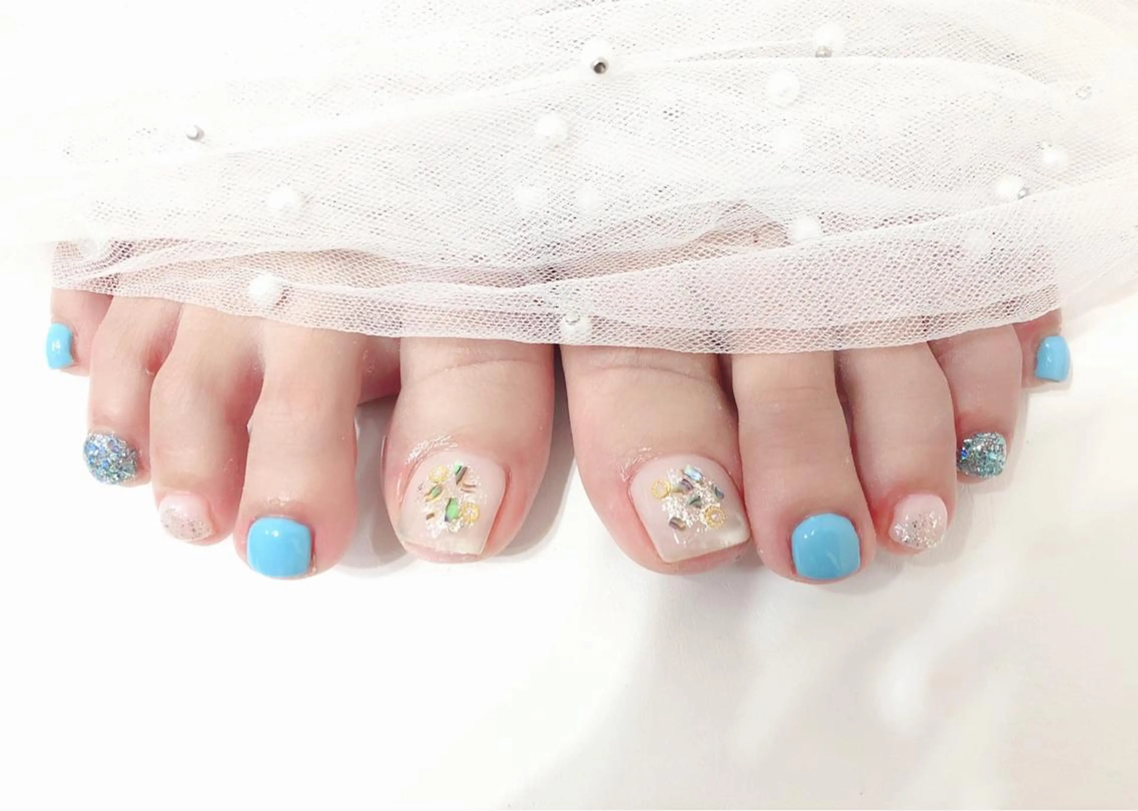 ネイル マジックミラー所属・マジック ミラーのネイルデザイン