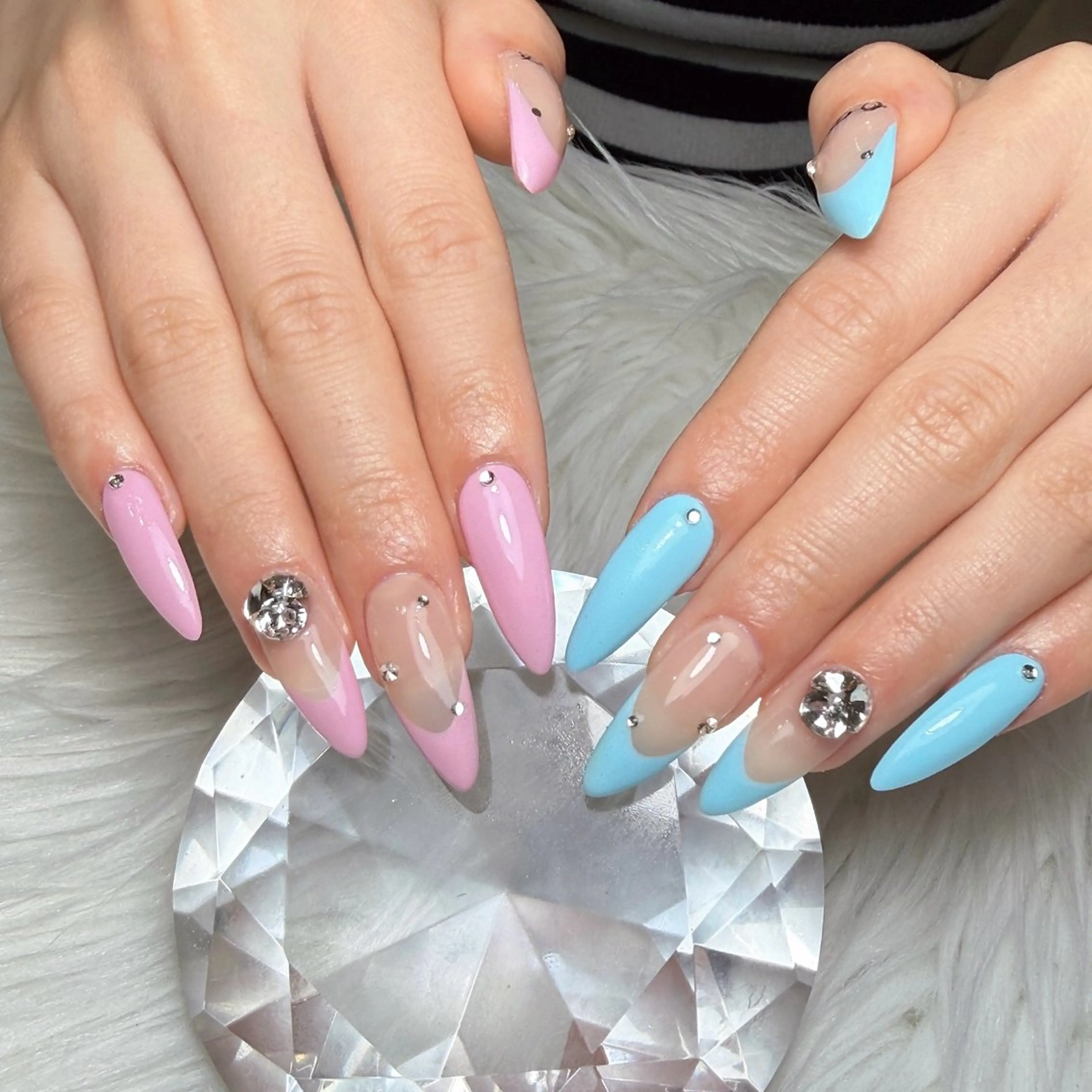 ネイル ハンドネイル lifra Hinaのネイルデザイン