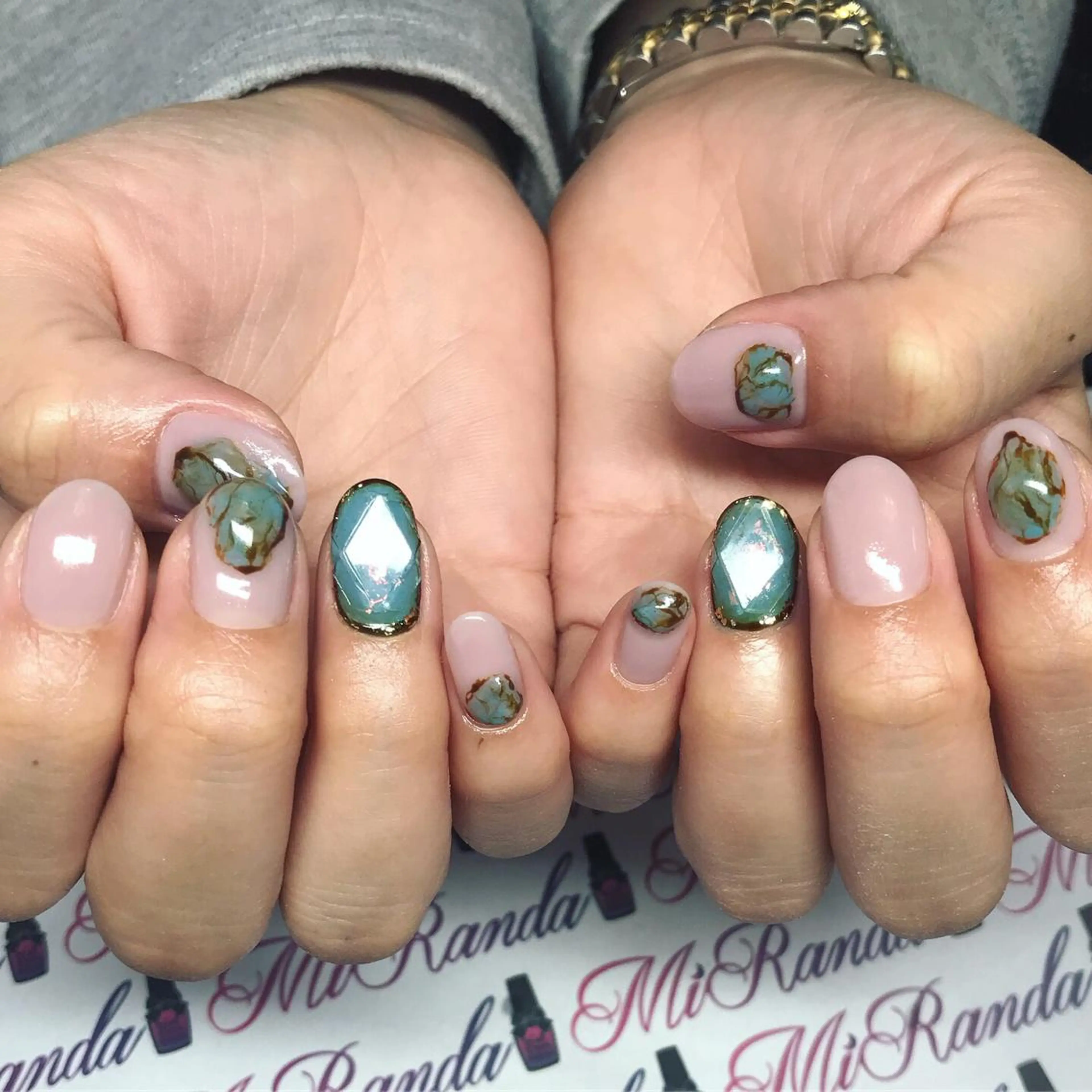 ネイル MiRanda Nail所属・MiRanda 保坂 舞のネイルデザイン