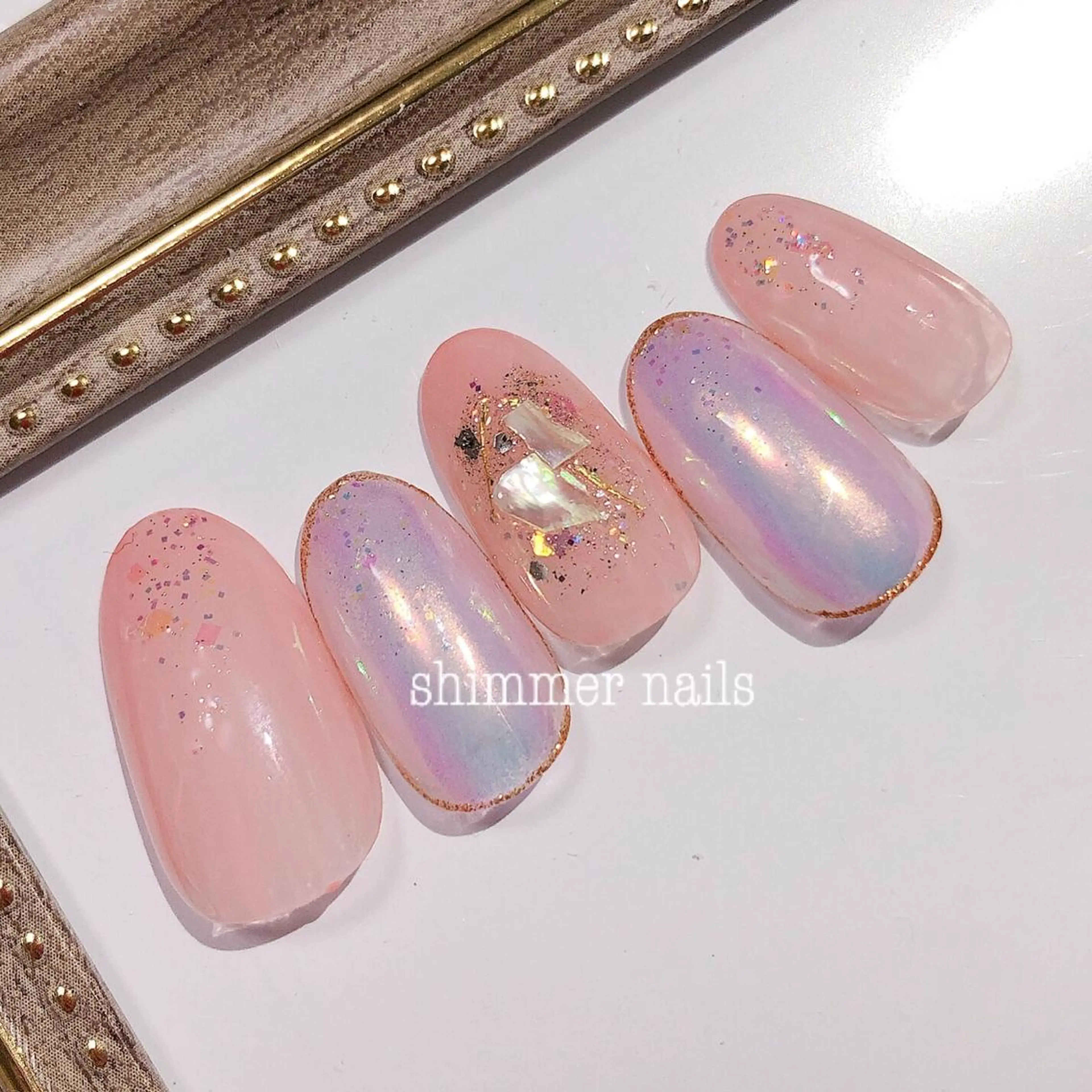 ネイル オーロラネイル ミラーネイル ピンク shimmer nailsのネイルデザイン