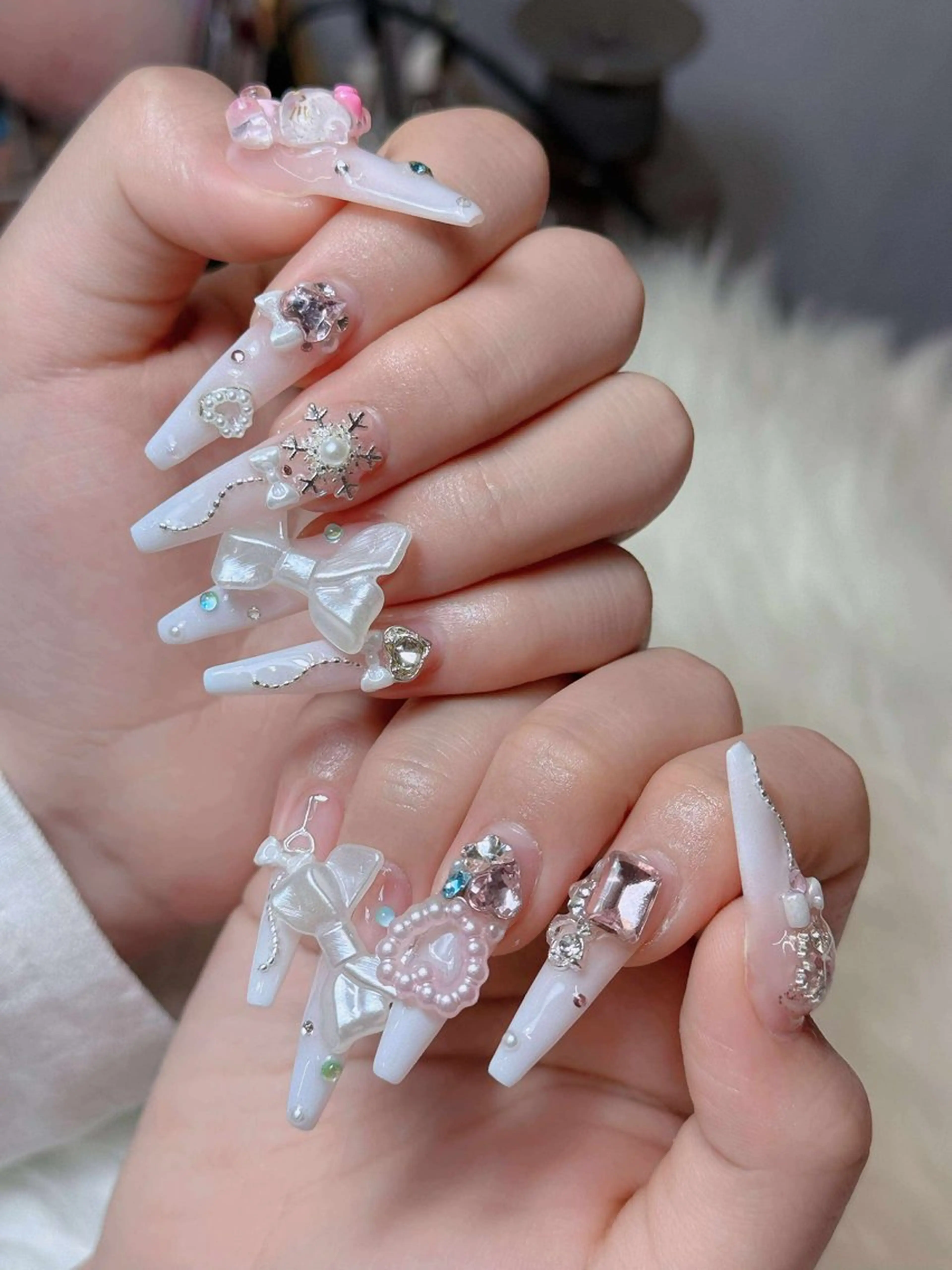 ネイル オーロラネイル チークネイル フットネイル フレンチネイル ハロウィン ハンドネイル Lumi Nail 新大久保3‘のネイルデザイン