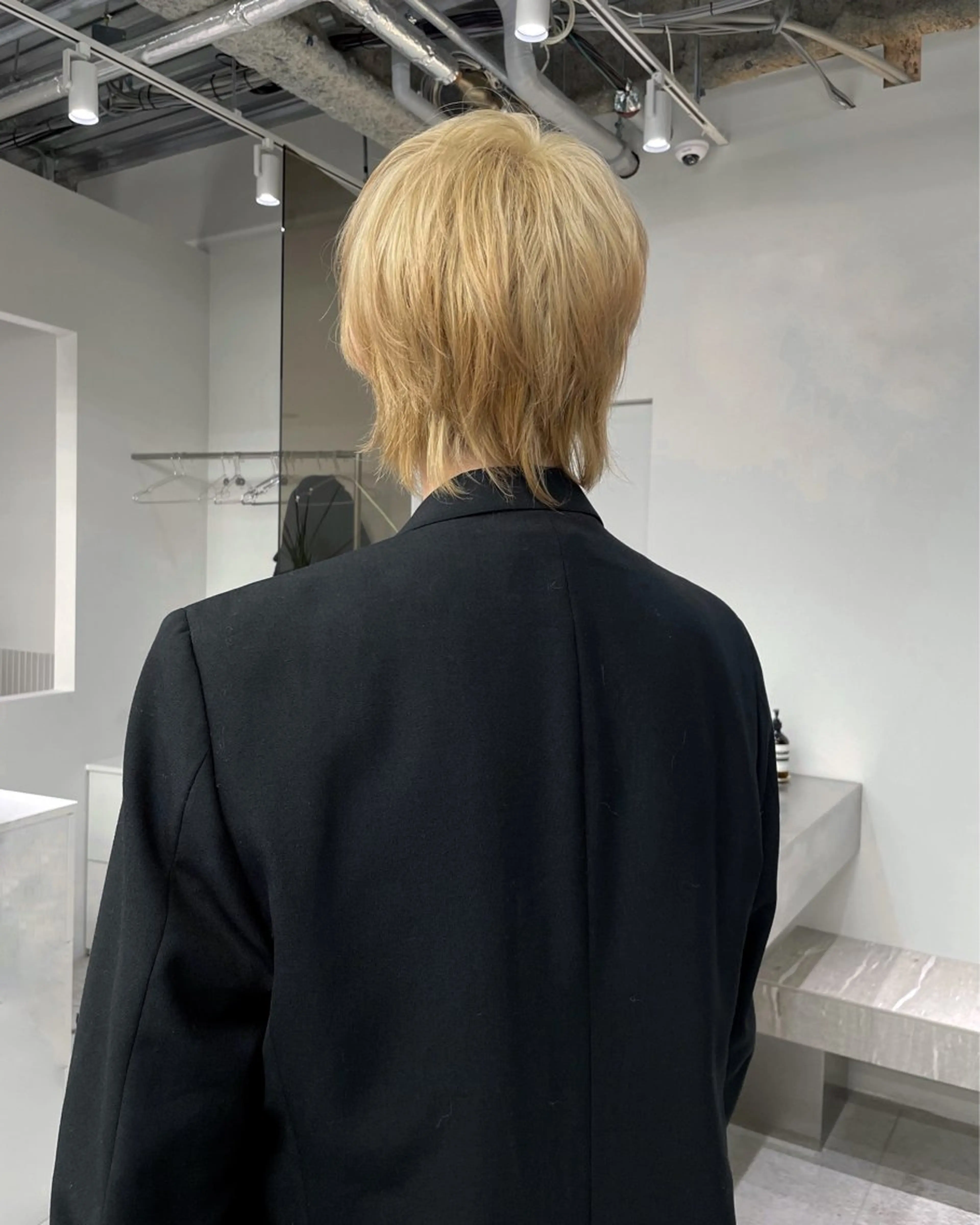 ショート カラー ベージュカラー ブリーチ ブロンド ブロンドベージュ stén所属・HARUKA/原宿 ハイトーン/レイヤーのヘアスタイル