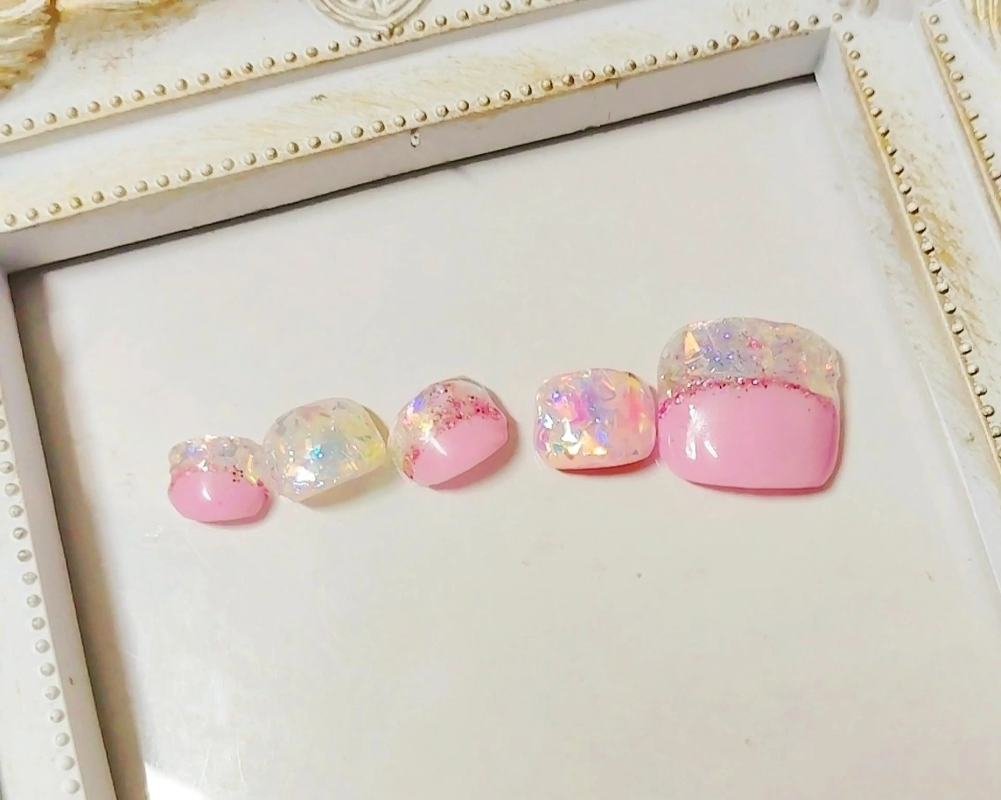 ネイル フレンチネイル ガラスフレンチ フットネイル Jewel SecretBaseのネイルデザイン