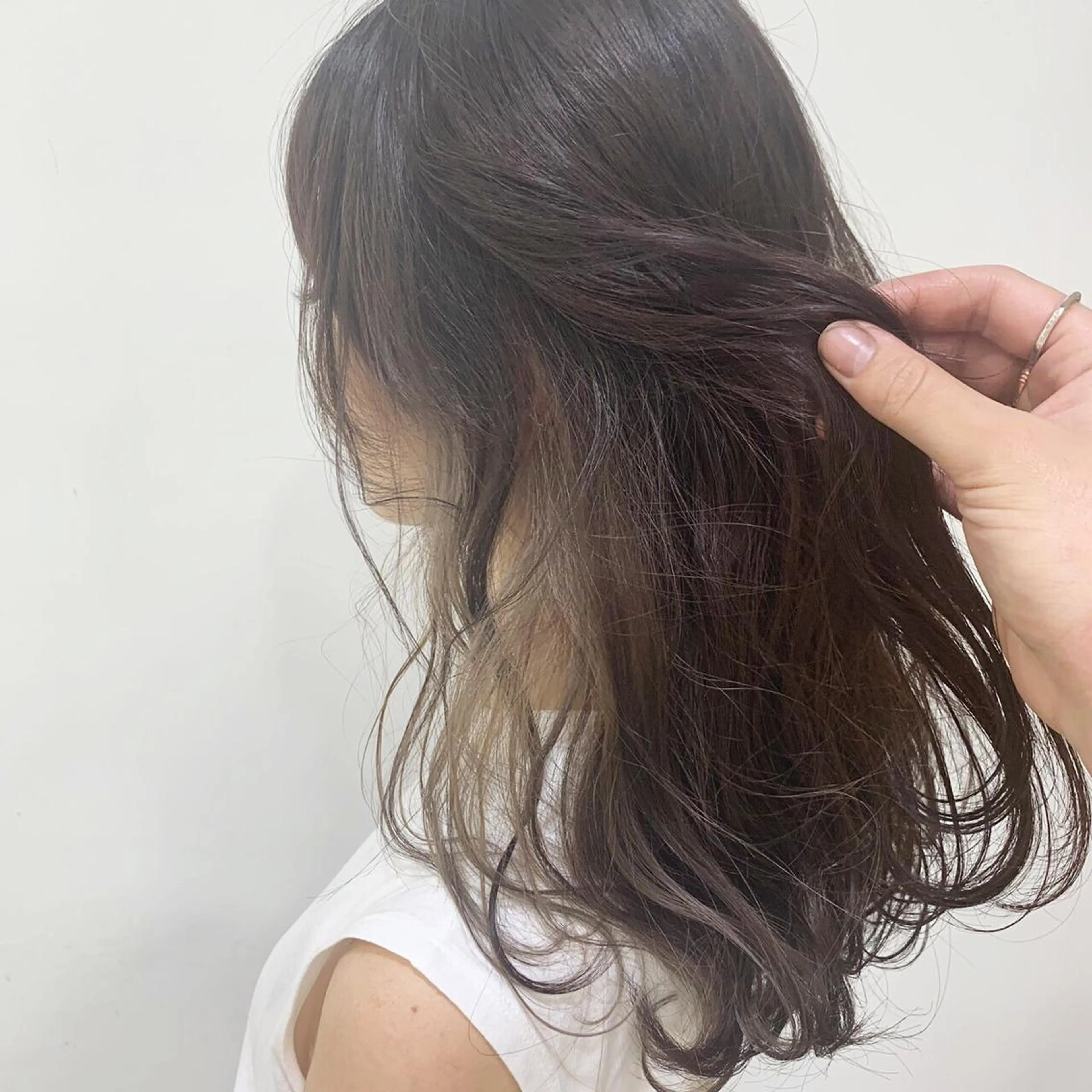 ロング カラー グレージュ インナーカラー ヘアカラー トリートメント ヘアセット 🌻Insta指名 NO.1🌻Shoのヘアスタイル