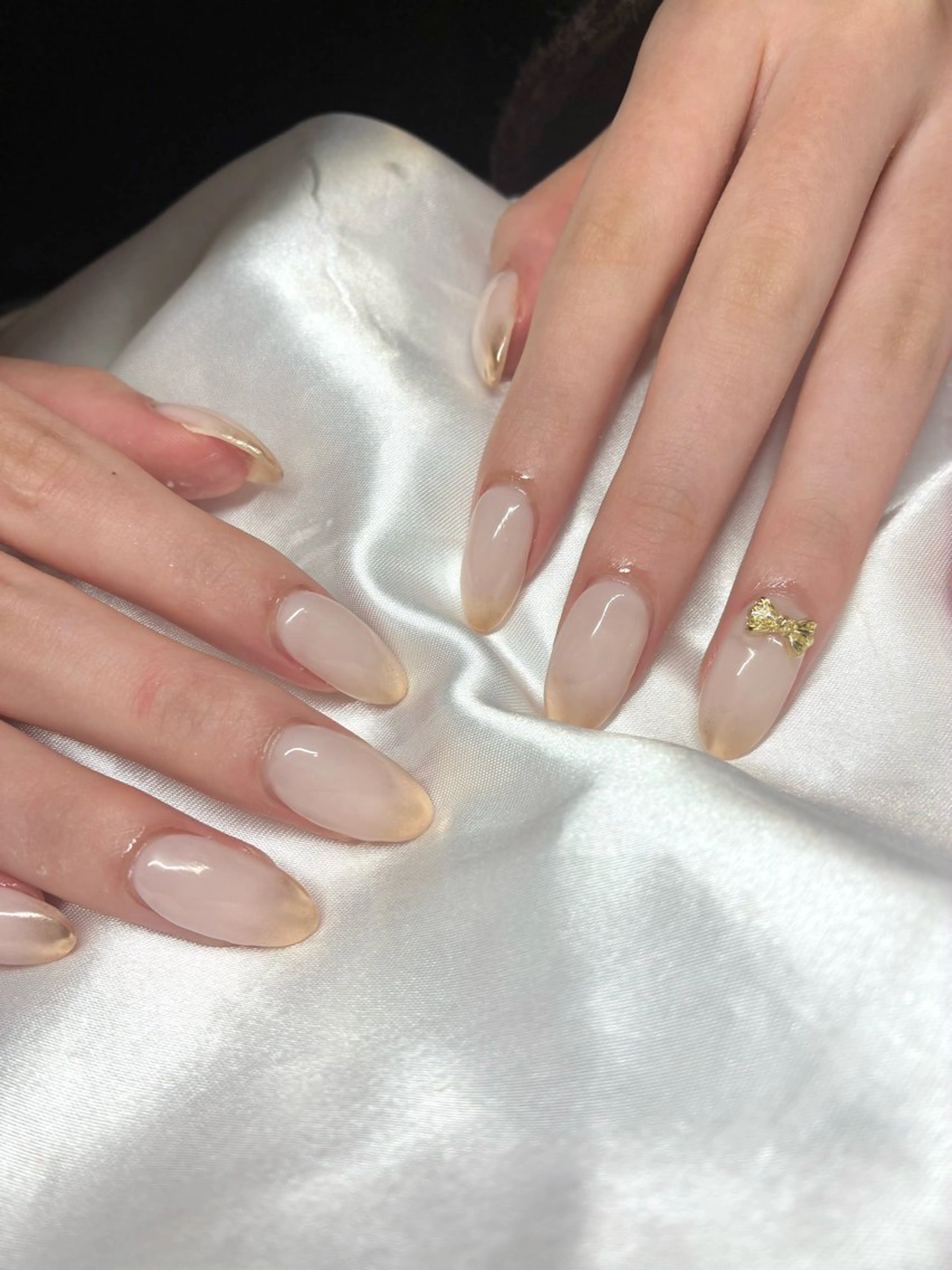 ネイル ミラーネイル ハンドネイル Nail ヌシん家 AKANEのネイルデザイン