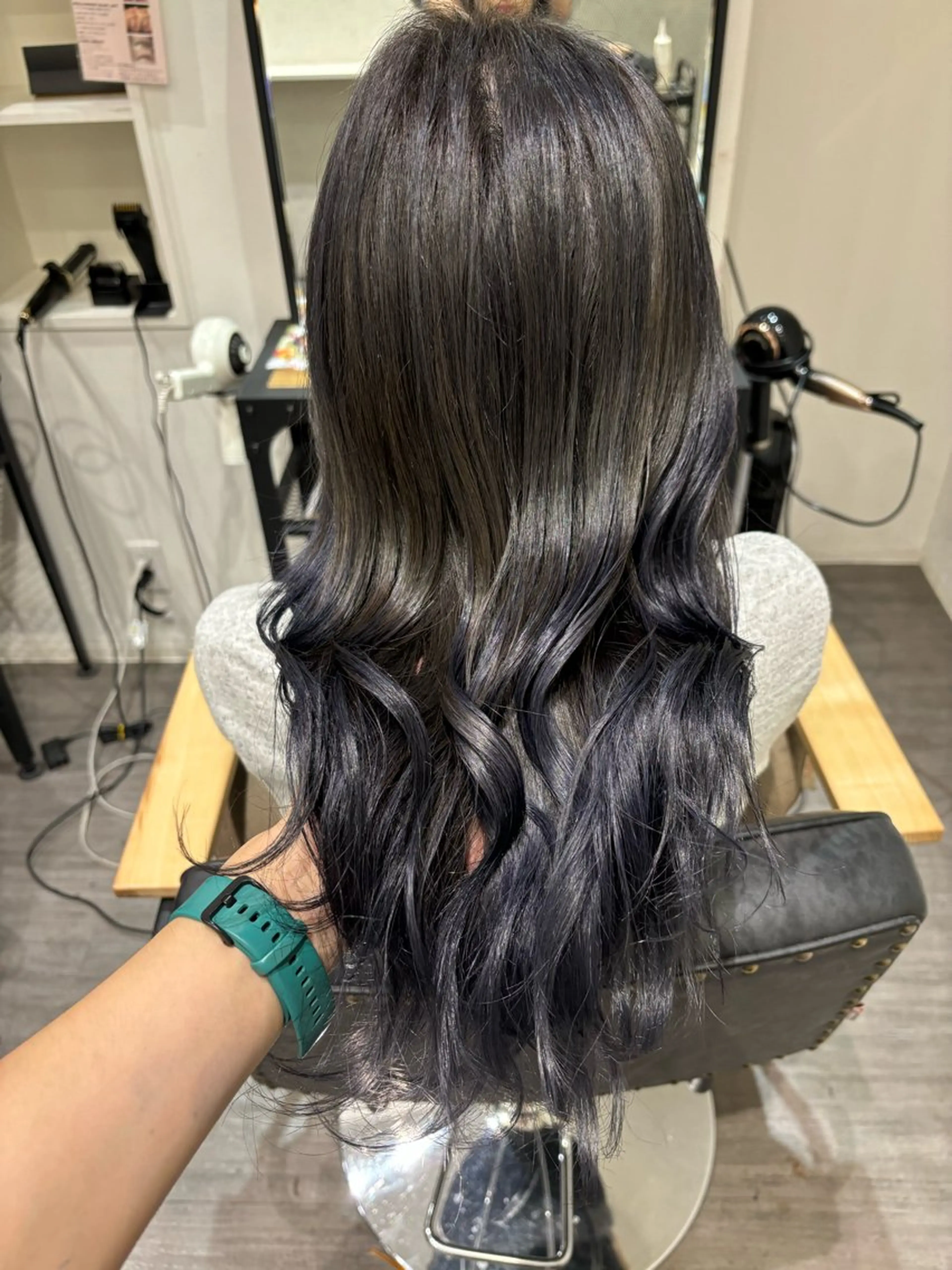 カラー ヘアカラー トリートメント cocotte宜喜 弘希のヘアスタイル
