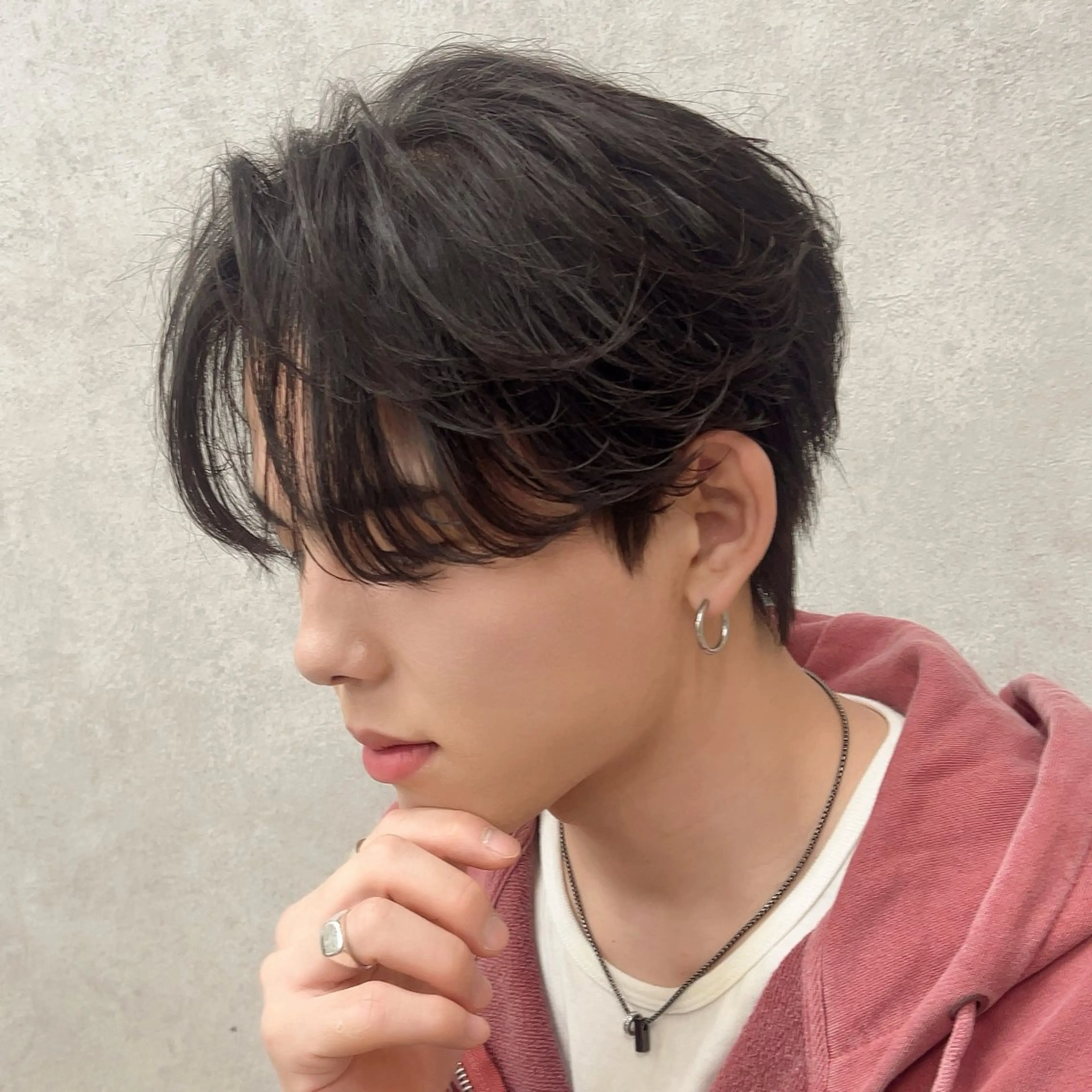 ミディアム メンズ センターパート メンズ韓国風 韓国風ヘア フェザー/ゆるふわ パーマ/鐘ヶ江 航青のヘアスタイル