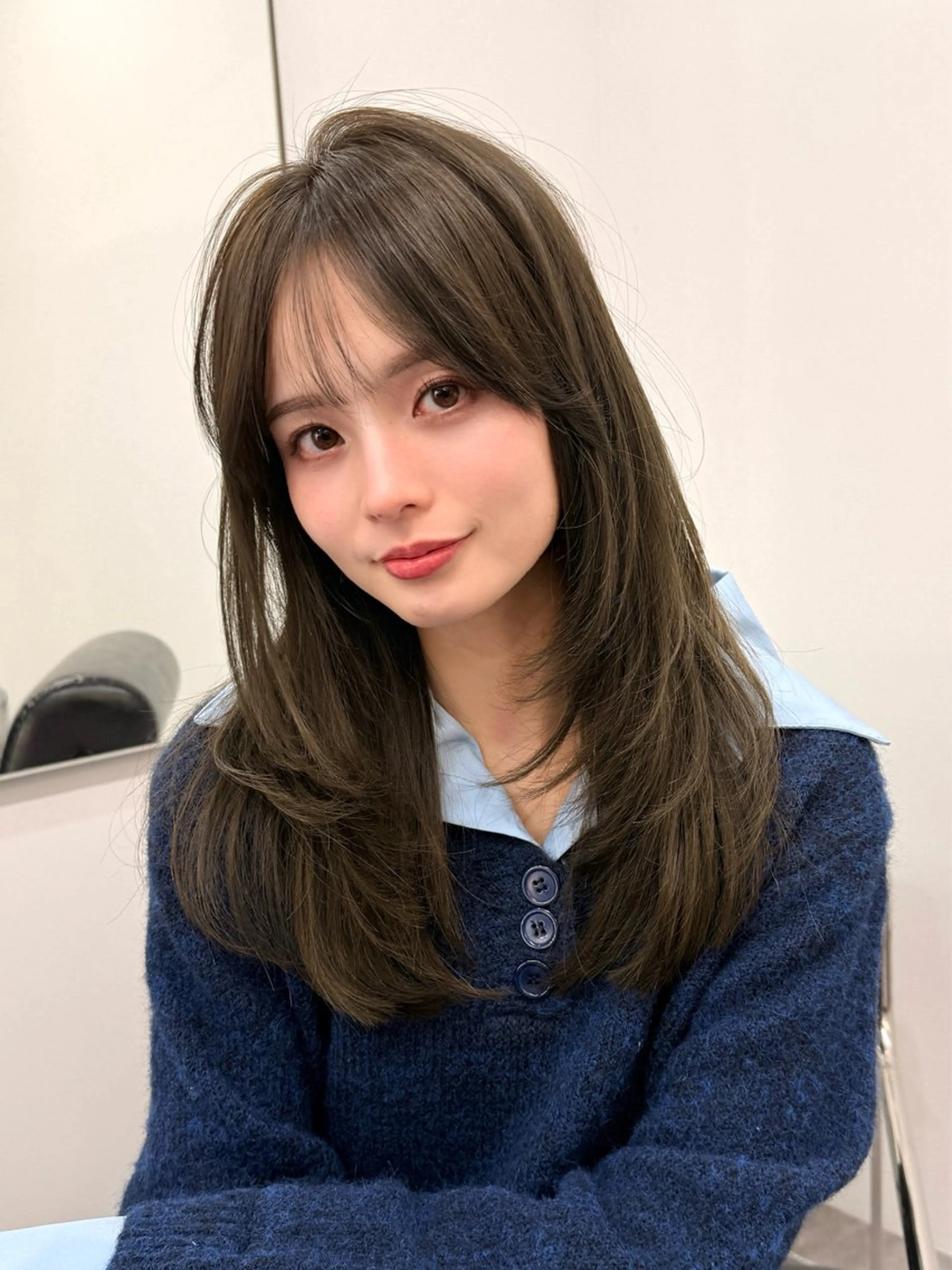 セミロング カラー ブリーチ グレージュ ブリーチなしカラー オリーブグレージュ オリーブグレー カット ヘアカラー トリートメント 顔まわり職人🇰🇷 韓国ヘア/KAITOのヘアスタイル
