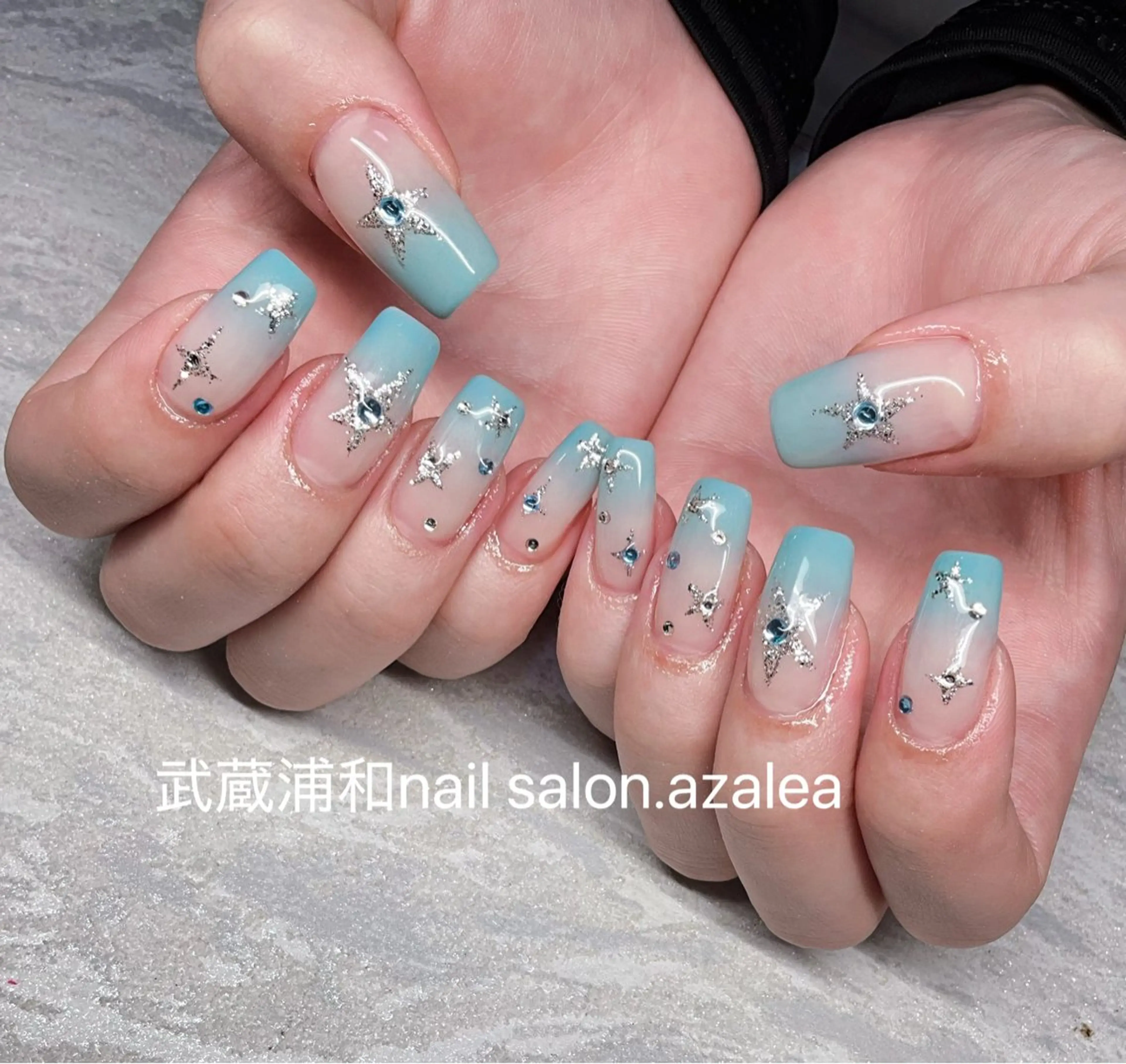 ネイル ハンドネイル R inのネイルデザイン