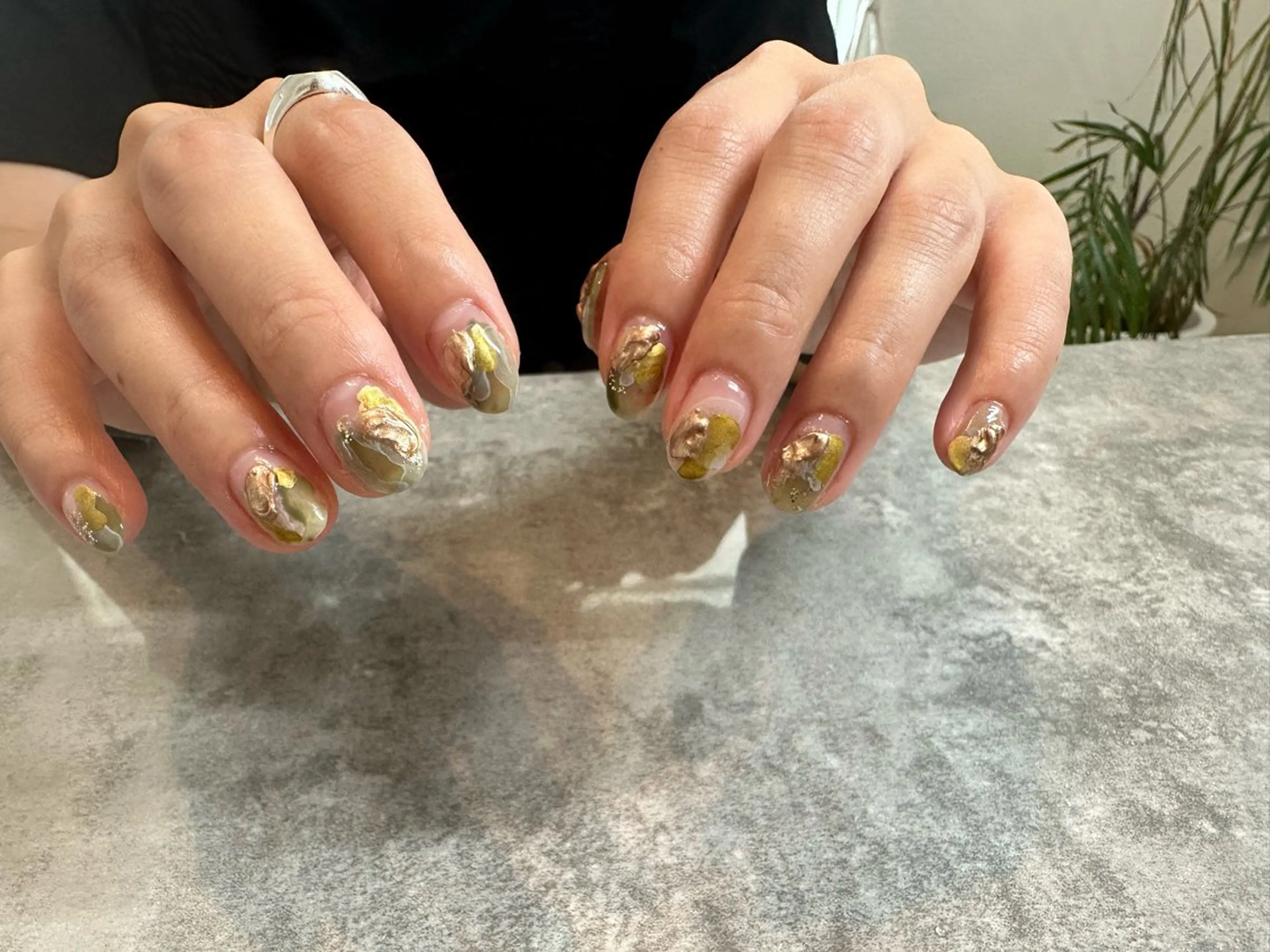 ネイル ニュアンスネイル ハンドネイル ネイルサロン Lafuのネイルデザイン