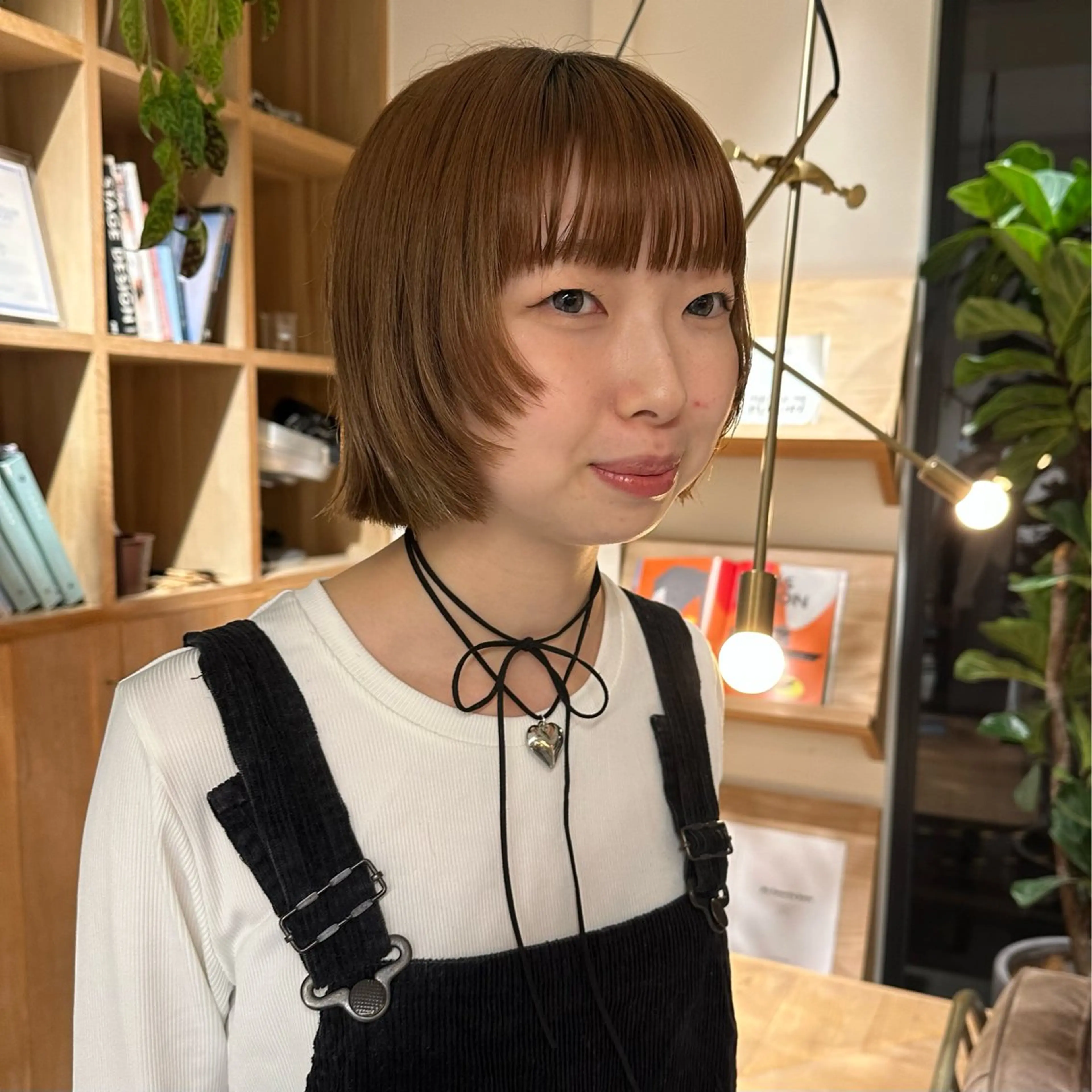 ショート ボブレイヤー ボブ レイヤーカット 優依 / Room烏丸のヘアスタイル