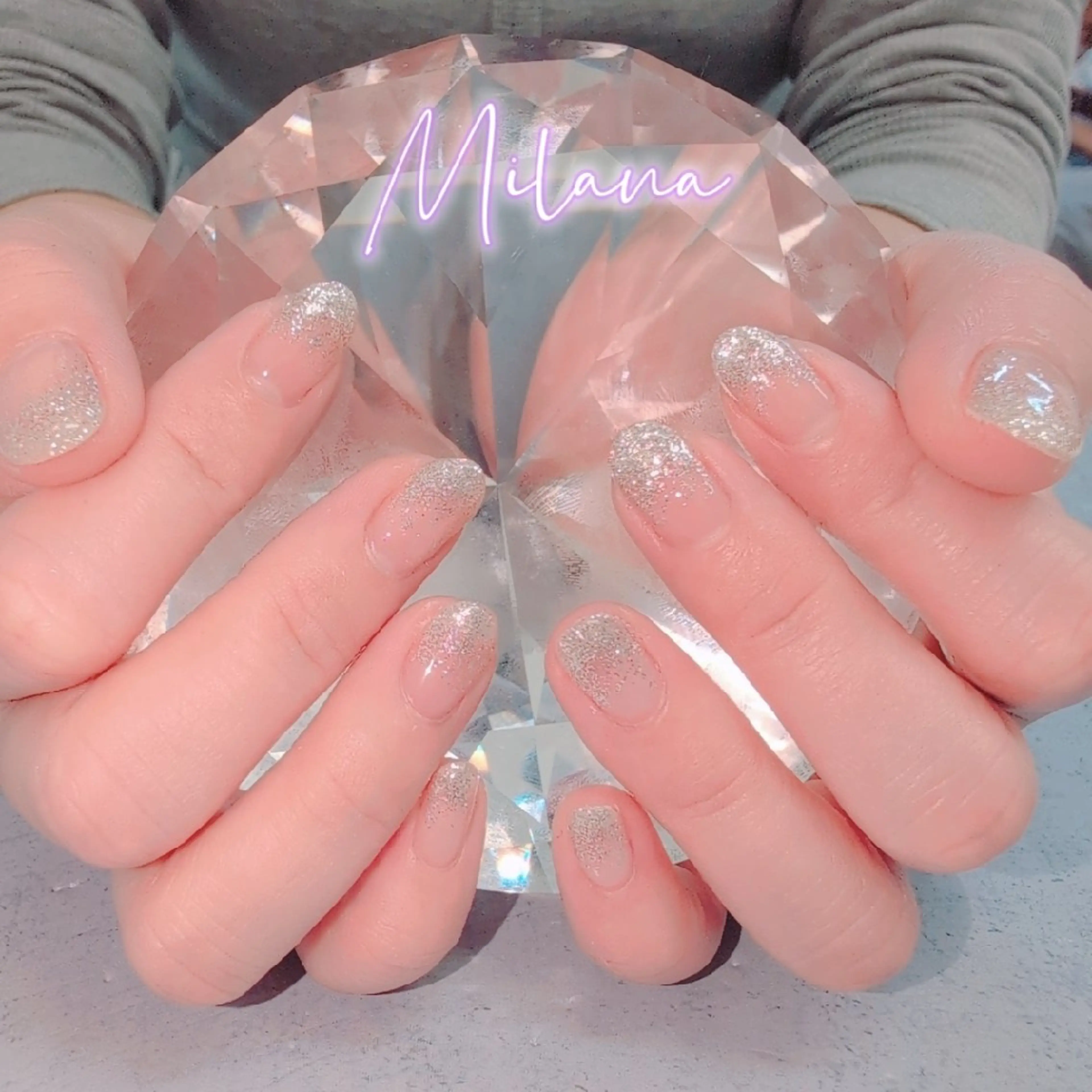 ネイル グラデーション ラメ(グリッター) ラメグラデーション ハンドネイル Milana 川瀬のネイルデザイン