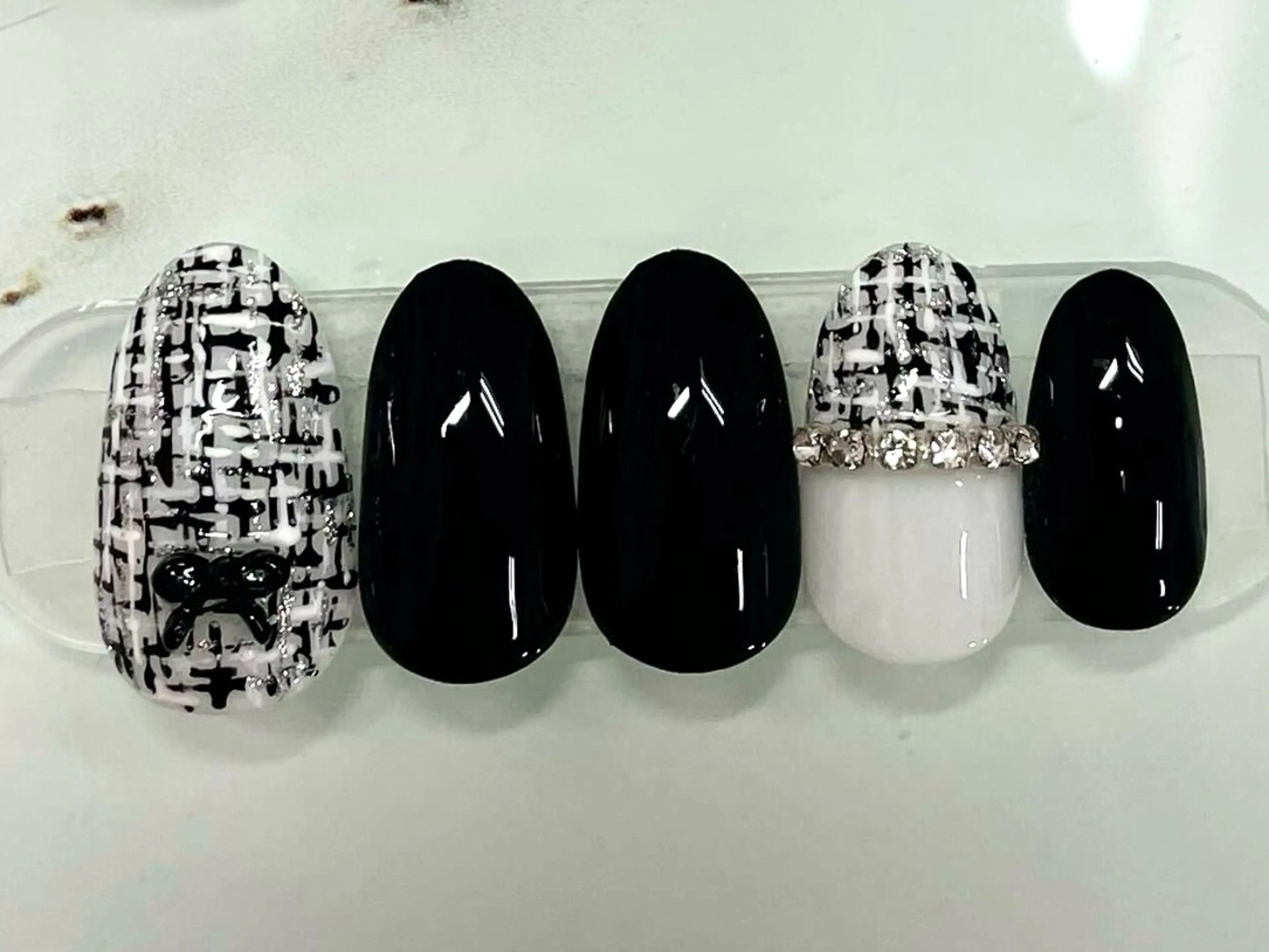 ネイル アートネイル ジェルネイル 韓国ネイル マグネットネイル パラジェル ハンドネイル Nail Neige🐈🌙のネイルデザイン