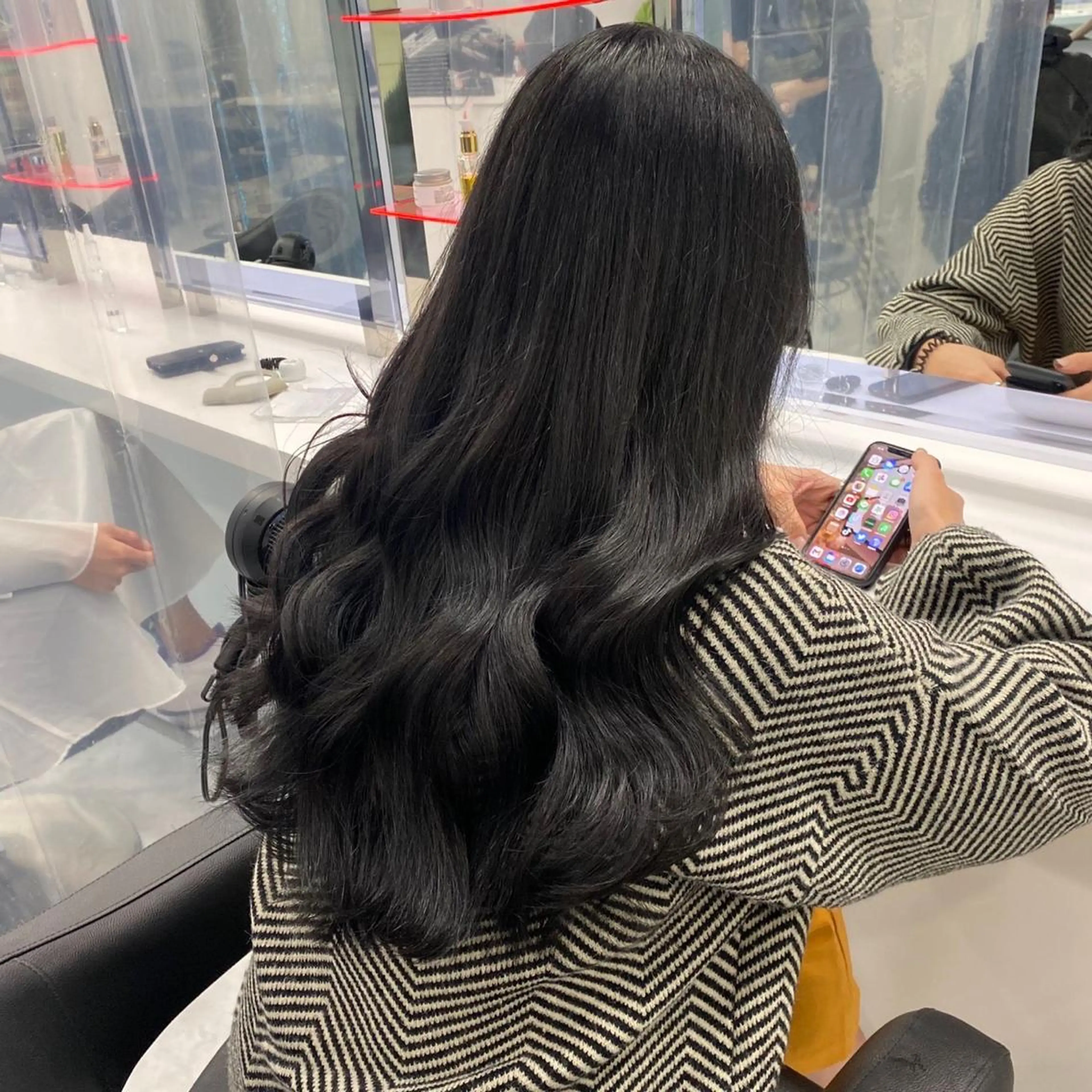 ロング カラー ヘアアレンジ Ella所属・nana【艶髪】/ レイヤー/縮毛矯正のヘアスタイル