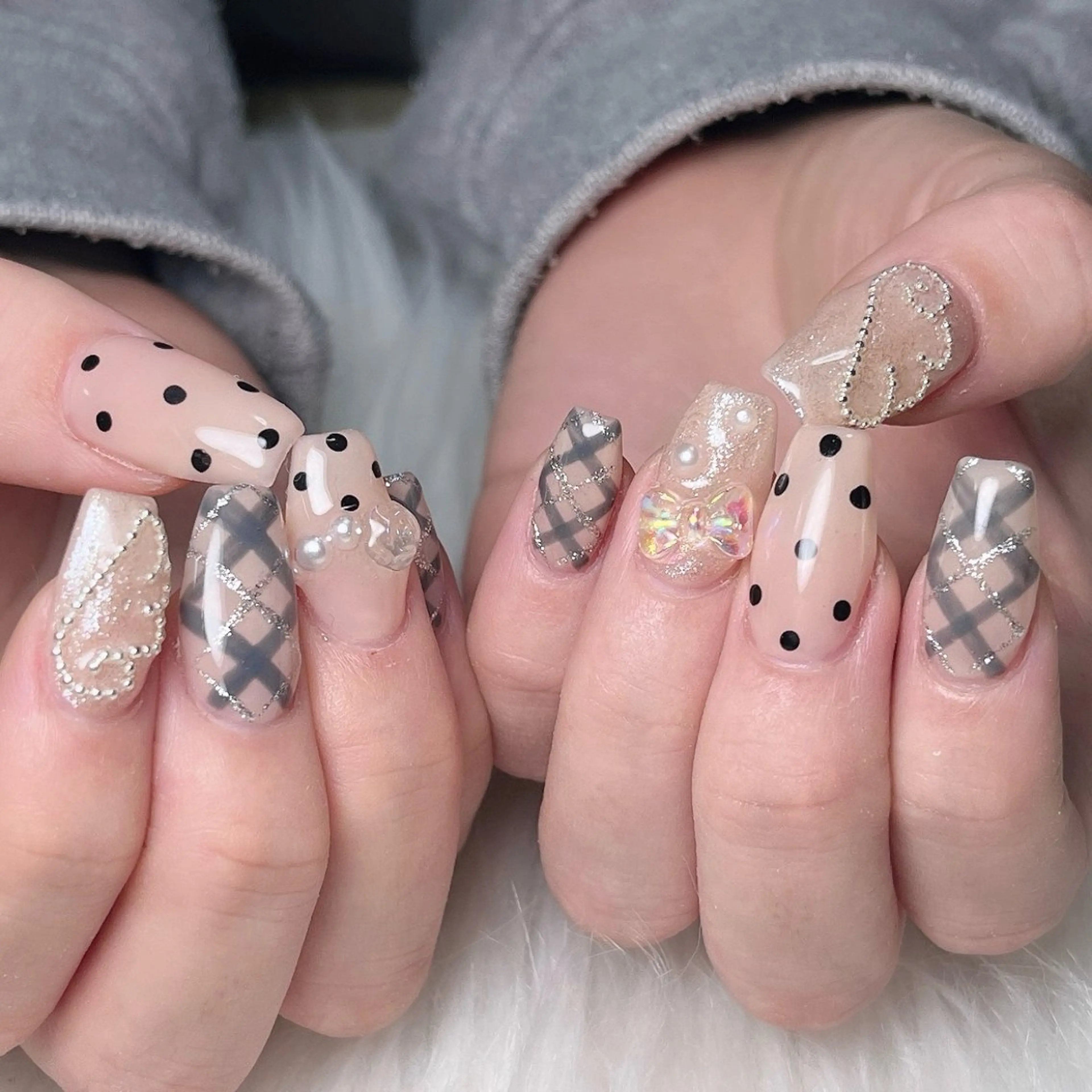 ネイル 韓国ネイル ラメ(グリッター) 持ち込み ハンドネイル 🐕‍🦺Yappy 💗A-tanのネイルデザイン