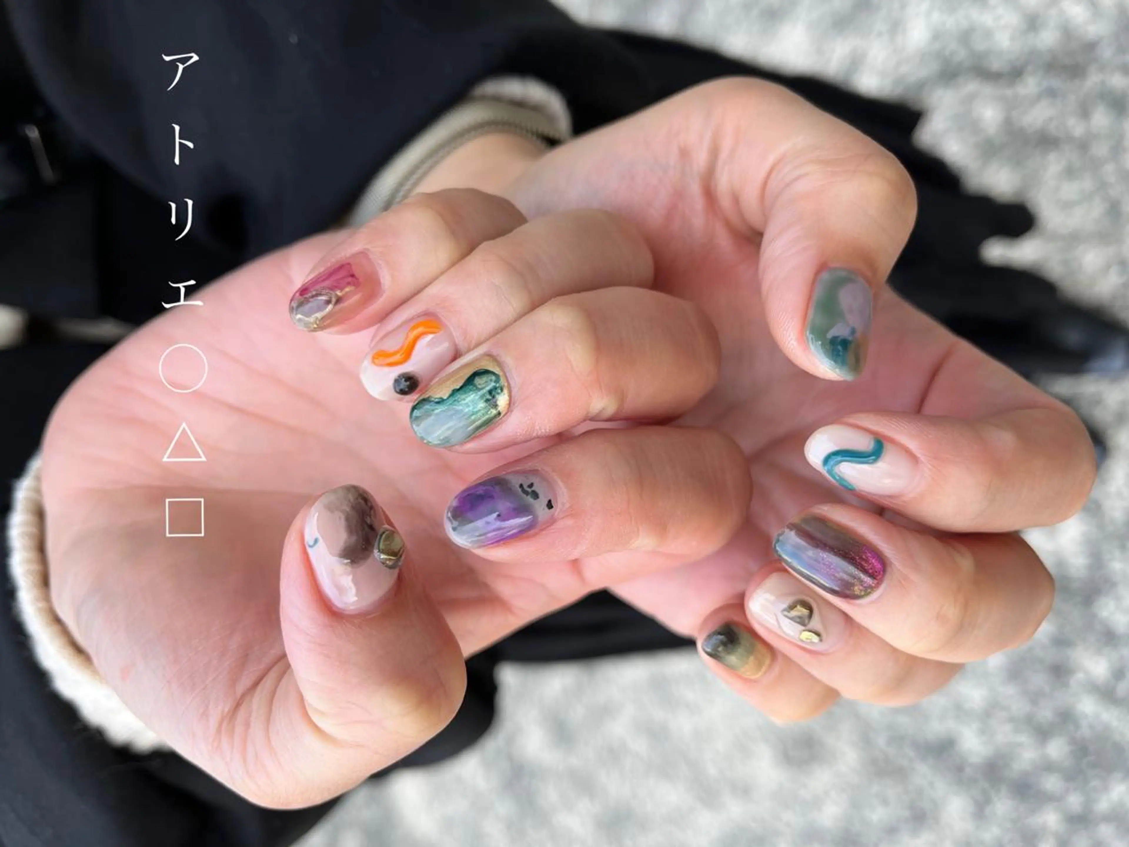 ネイル ハンドネイル アトリエ ○△□のネイルデザイン
