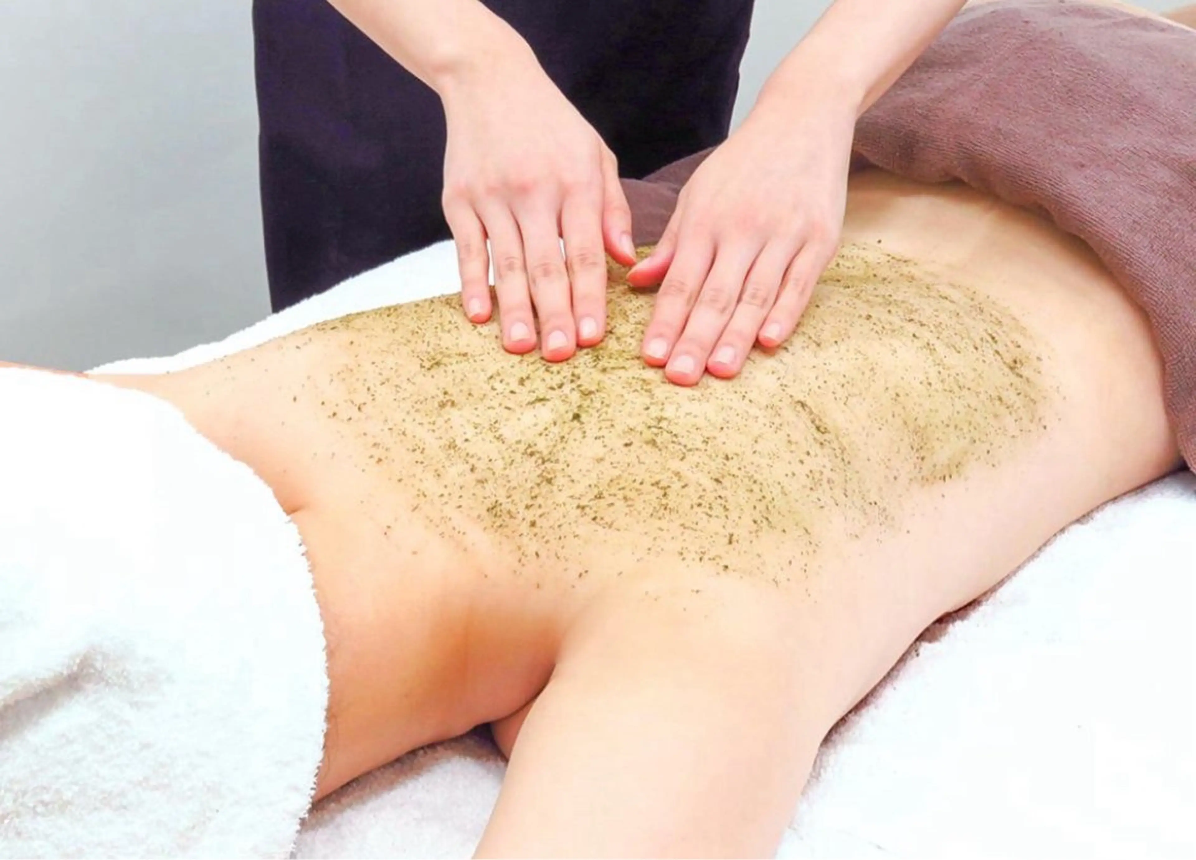 12月限定！【研修生対応】背中陶肌ハーブピーリング 通常16,500円→3,500円※メッセージにてご予約確定の写真