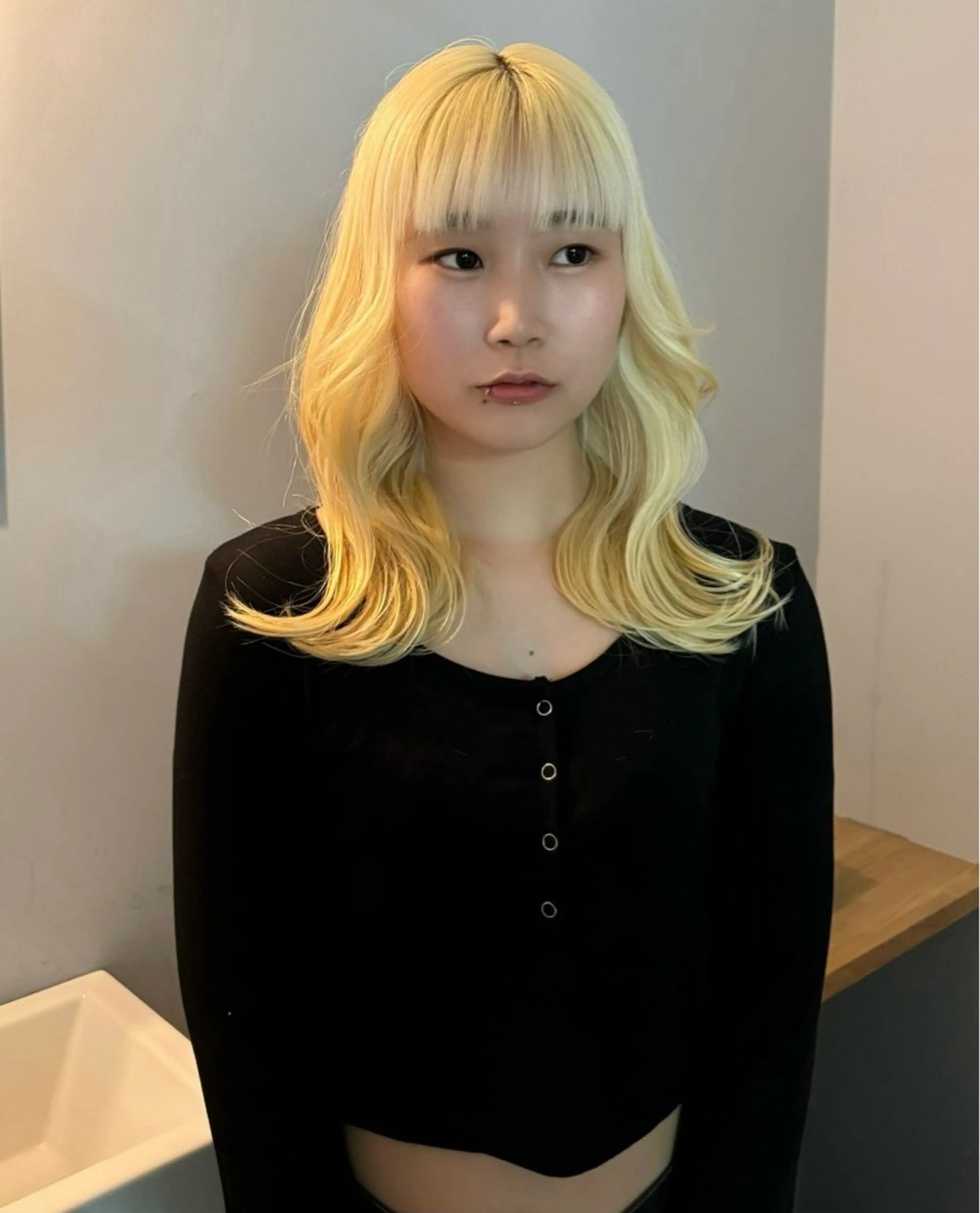 セミロング カラー ブリーチ 抜きっぱなしブロンド メンズカットモデル/ いぶきのヘアスタイル