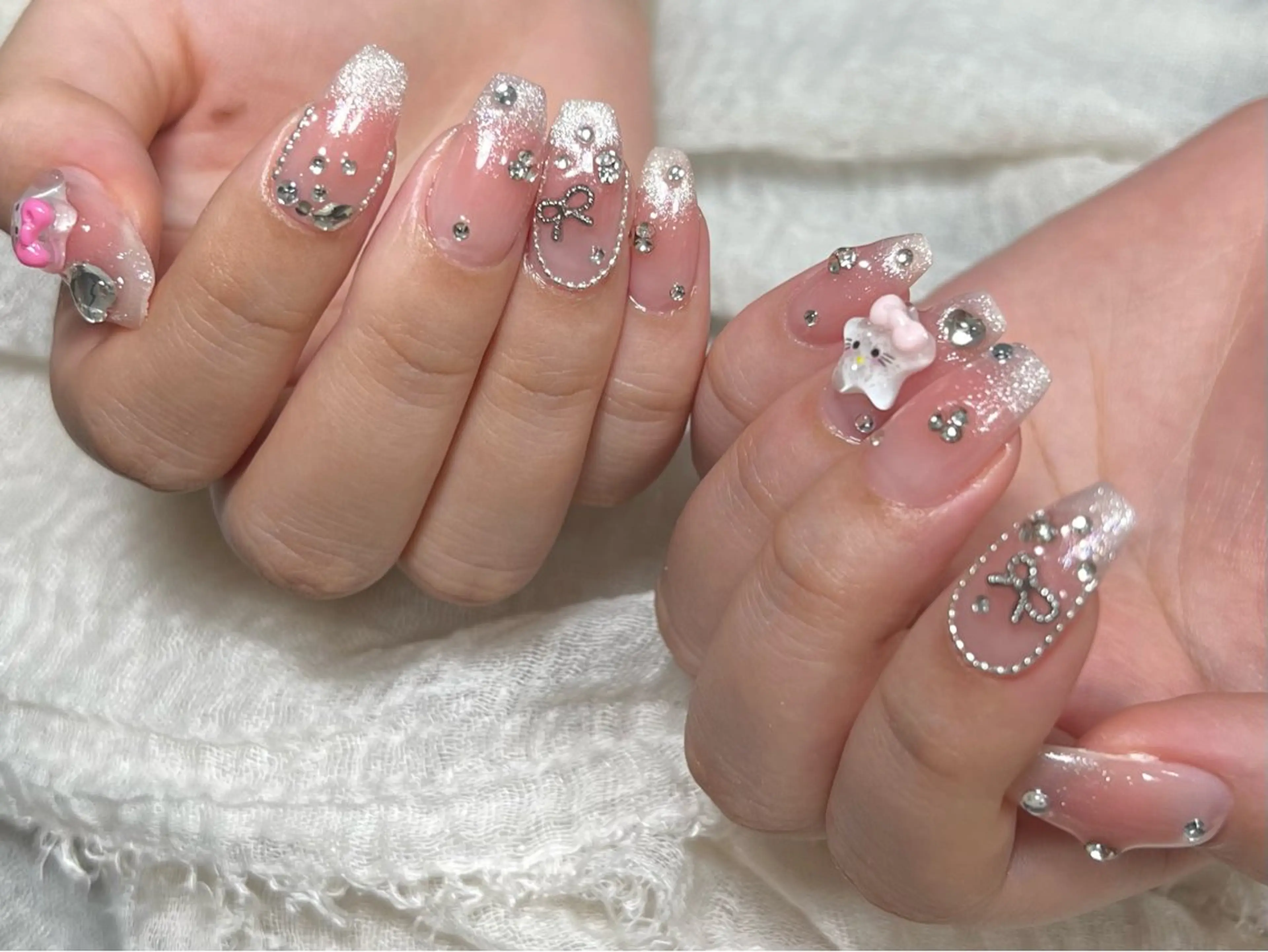 ネイル オーロラネイル 長さ出し ジェルネイル 氷ネイル・うるうるネイル 韓国ネイル ハンドネイル lumiereva nail salon所属・Lumiereva nail salonのネイルデザイン