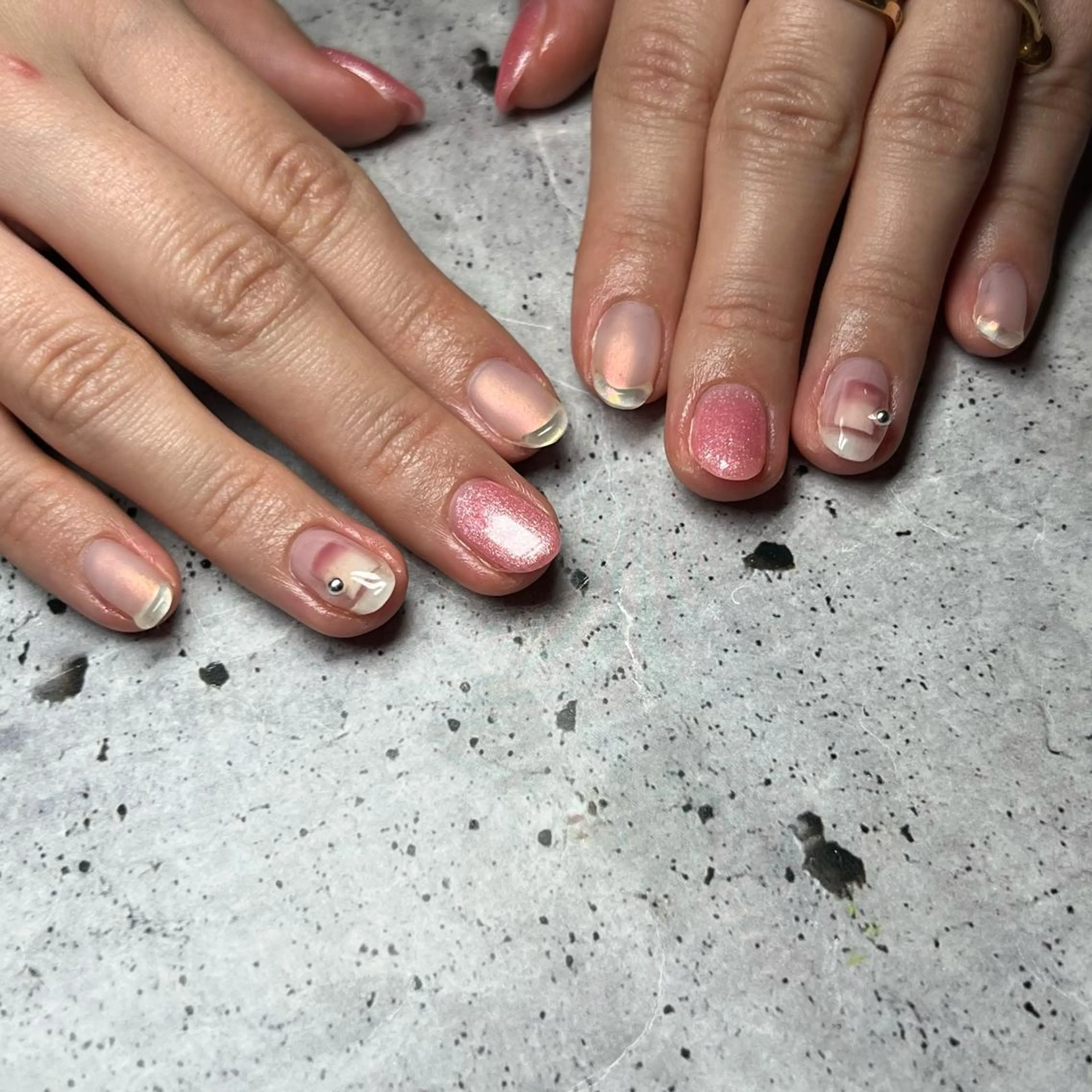 ネイル ハンドネイル 𝐫𝐚𝐢 𝐧𝐚𝐢𝐥の眉毛・アイブロウイメージ