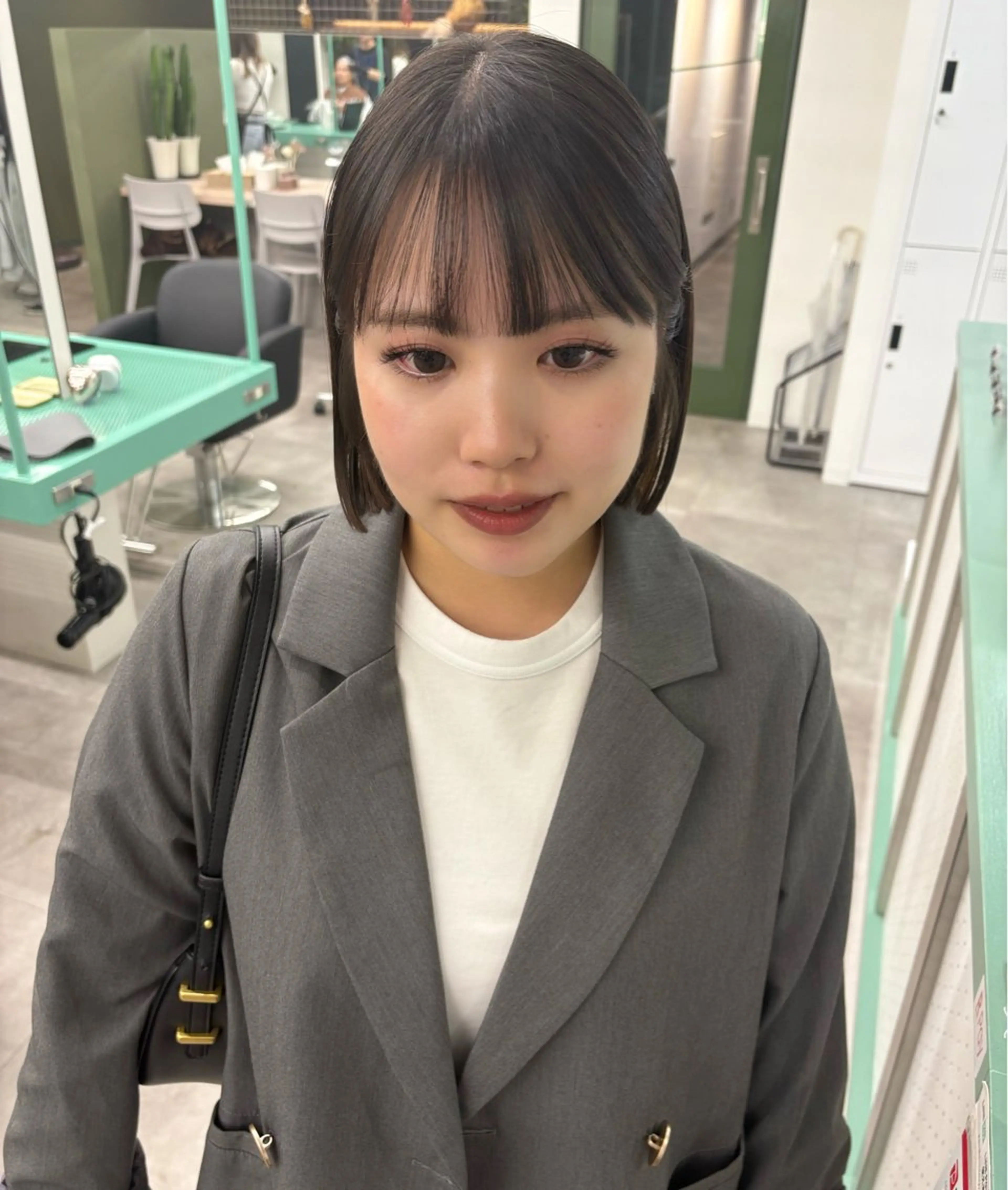 ショート カット トリートメント 綾乃／デザインカラー ／ハイトーン／ボブのヘアスタイル