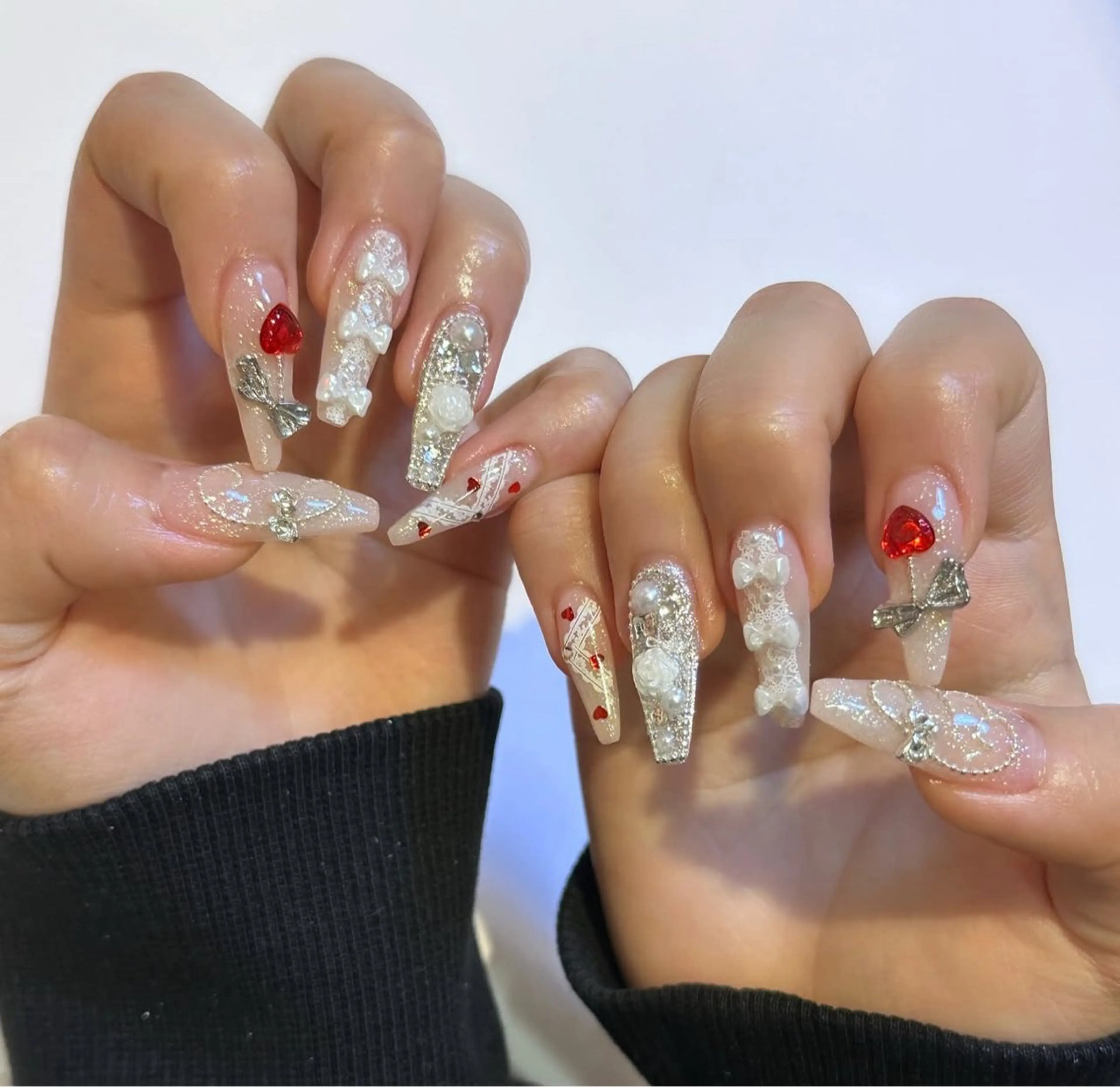 ネイル オーロラネイル クリアネイル フラッシュネイル ジェルネイル グラデーション ハンドネイル Amee Nailsalonのネイルデザイン