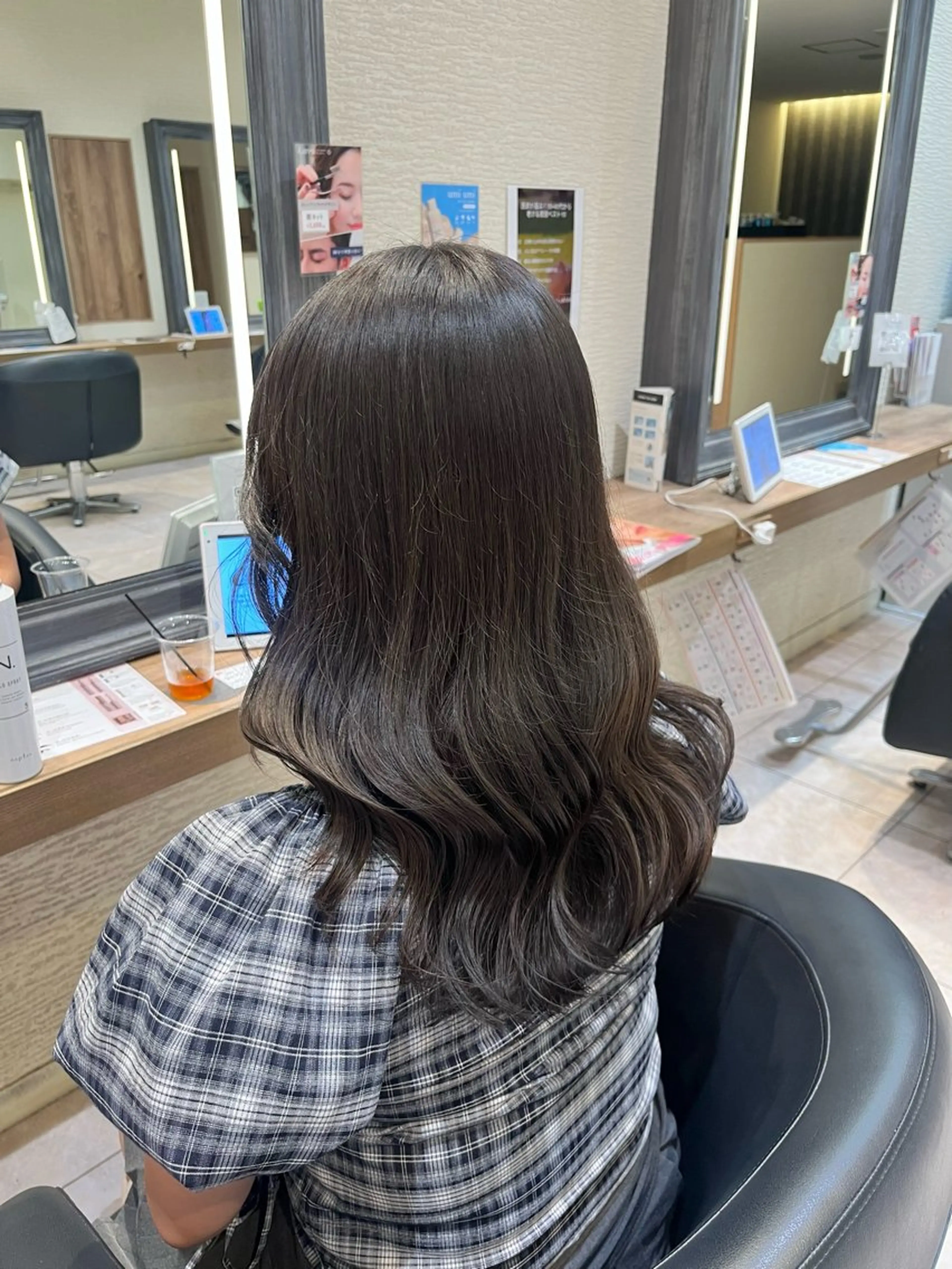 カラー ヘアカラー トリートメント ハイトーン／アレンジ 🩵NANAMIのヘアスタイル