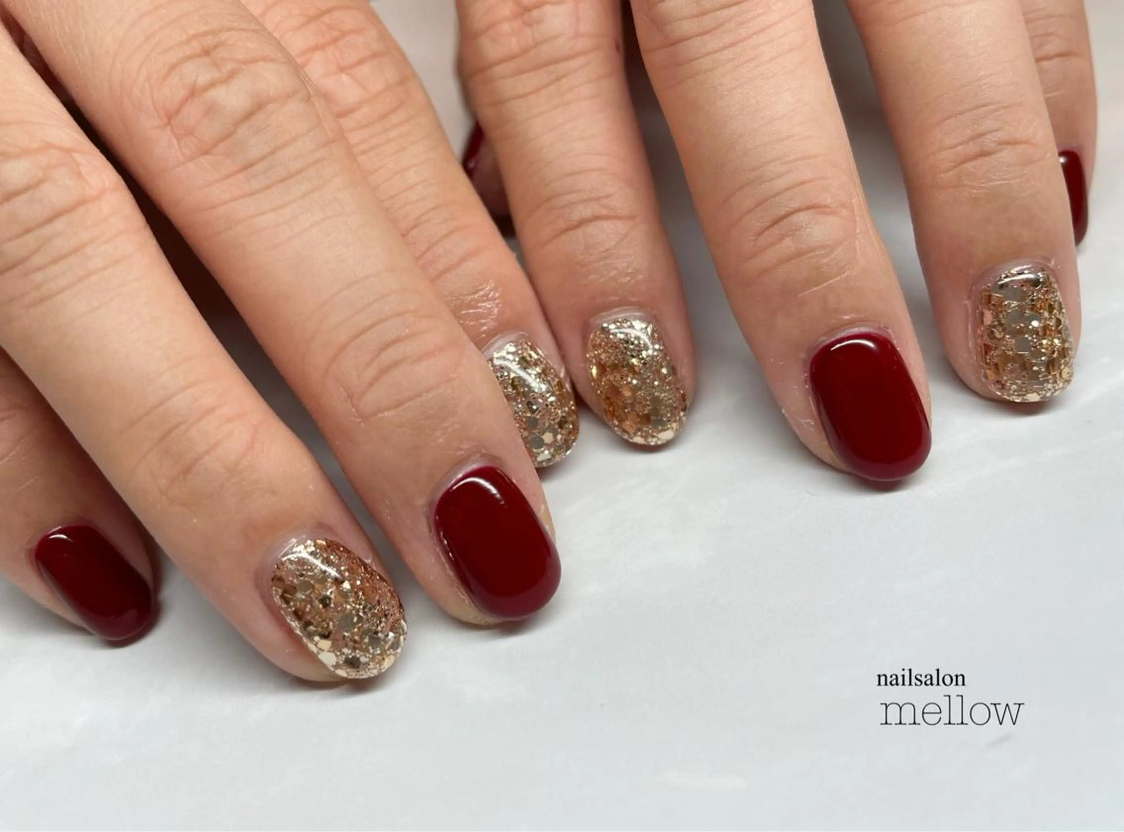 ネイル ボルドー ゴールド ホログラムネイル 大山 浩美のネイルデザイン