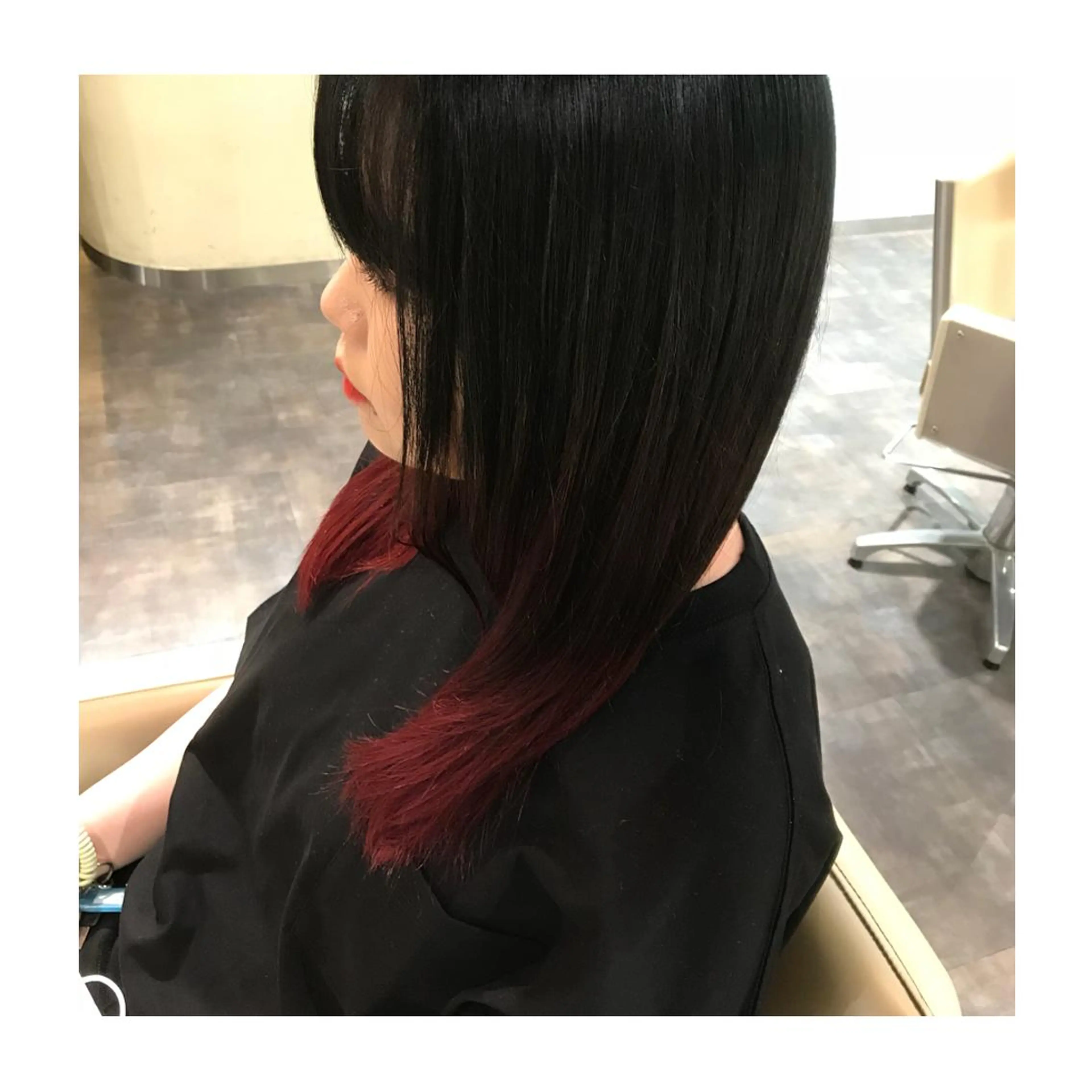 セミロング カラー KAITOH ATSUSHIのヘアスタイル