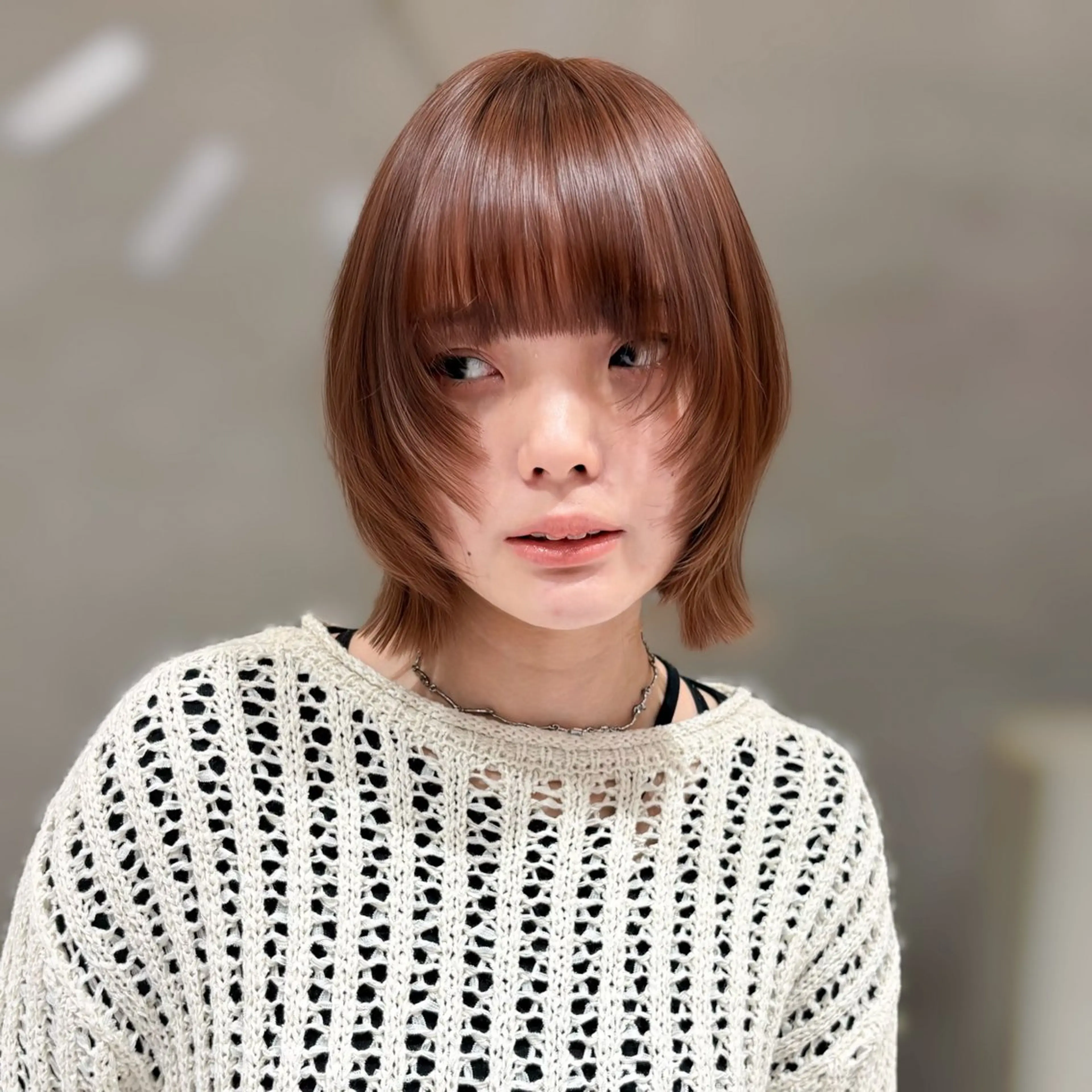 ショート カラー 顔まわりレイヤー 顔周りカット レイヤーカット 小顔カット mashu Atoro所属・梅田美容室/レイヤー /ベージュ/miyuのヘアスタイル