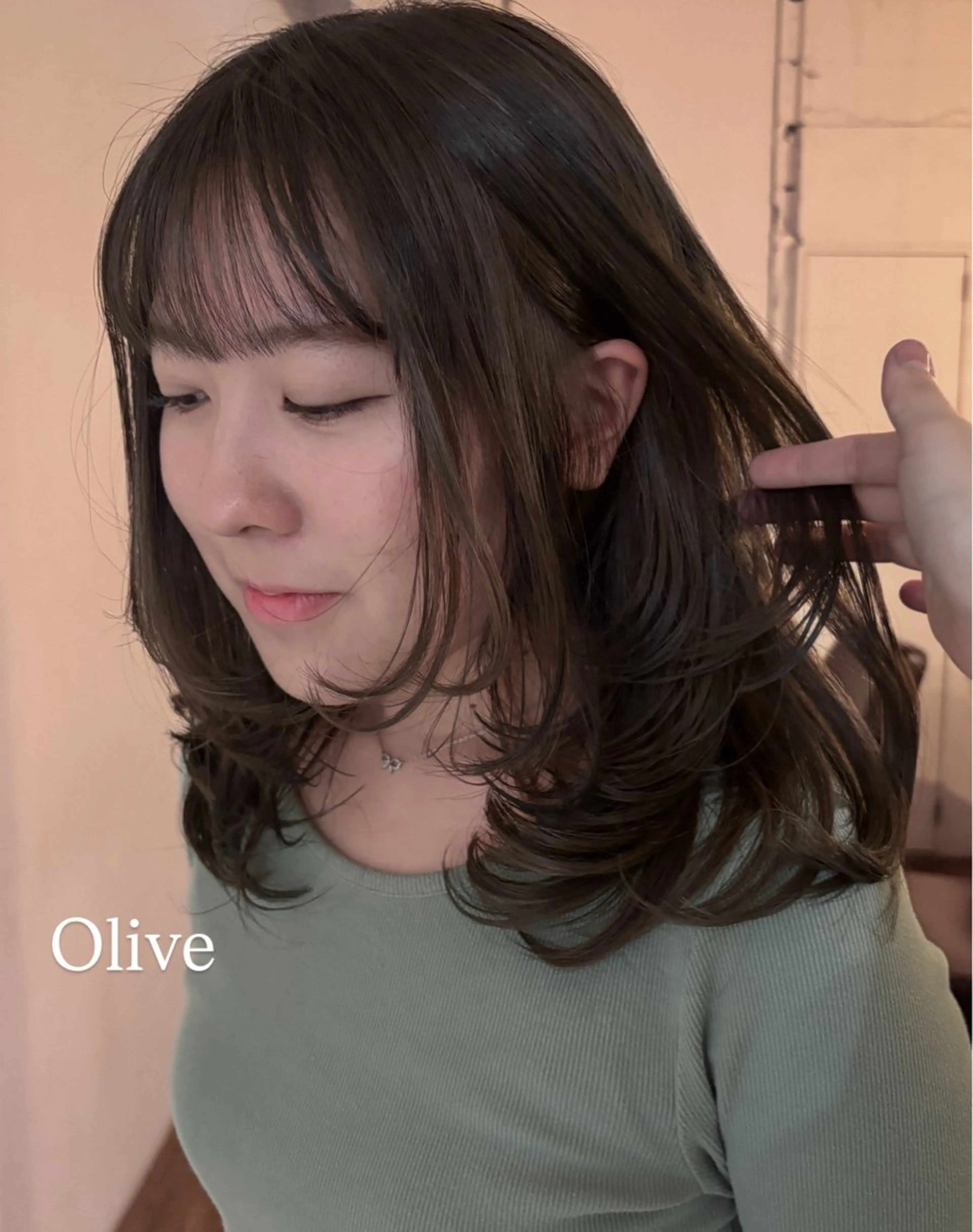 ミディアム カラー 艶カラー🫧 猿渡 響のヘアスタイル