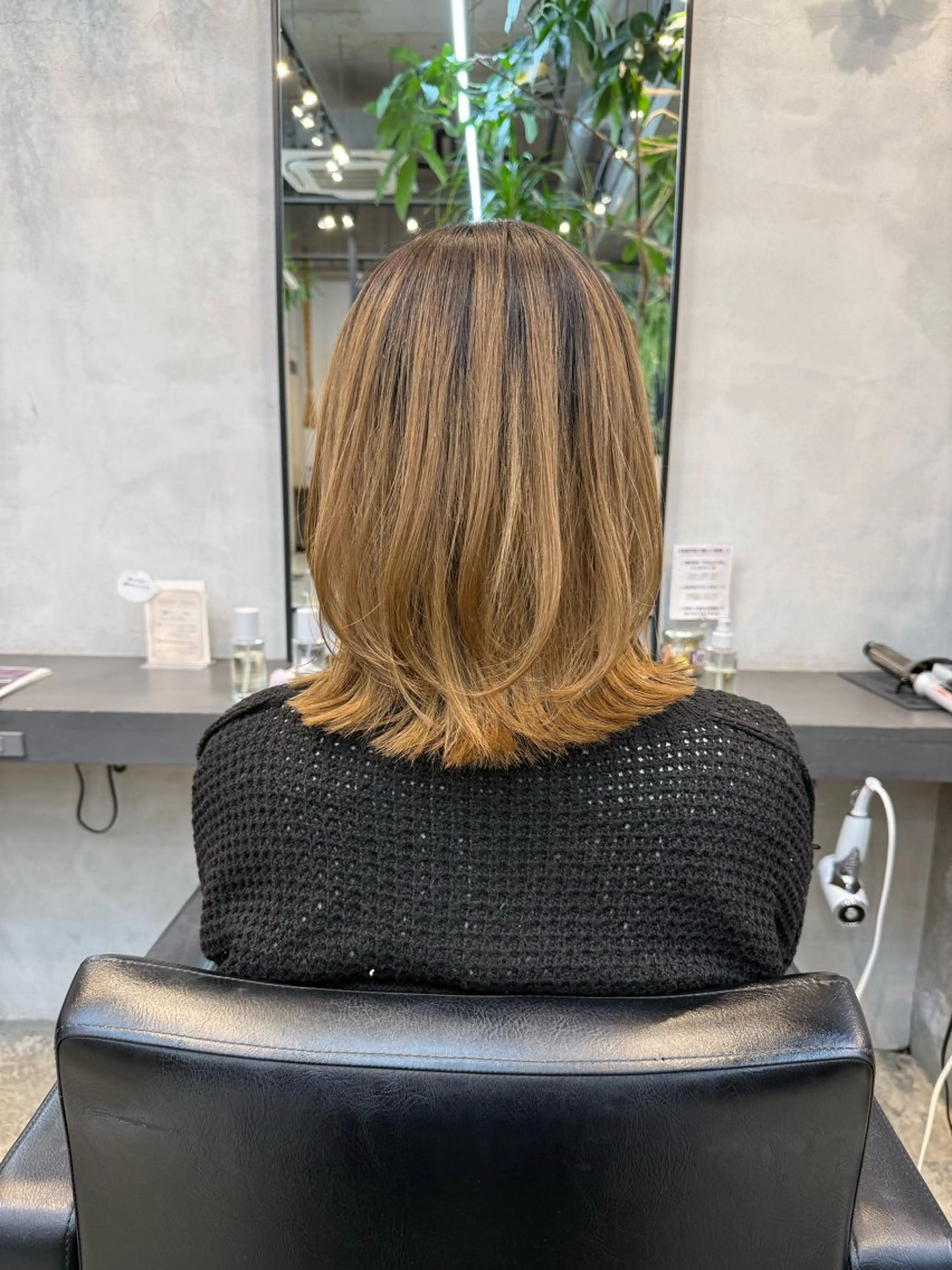 ミディアム ミディアムレイヤー くびれヘア レイヤーカット カット トリートメント 【Belle】 川口開世のヘアスタイル