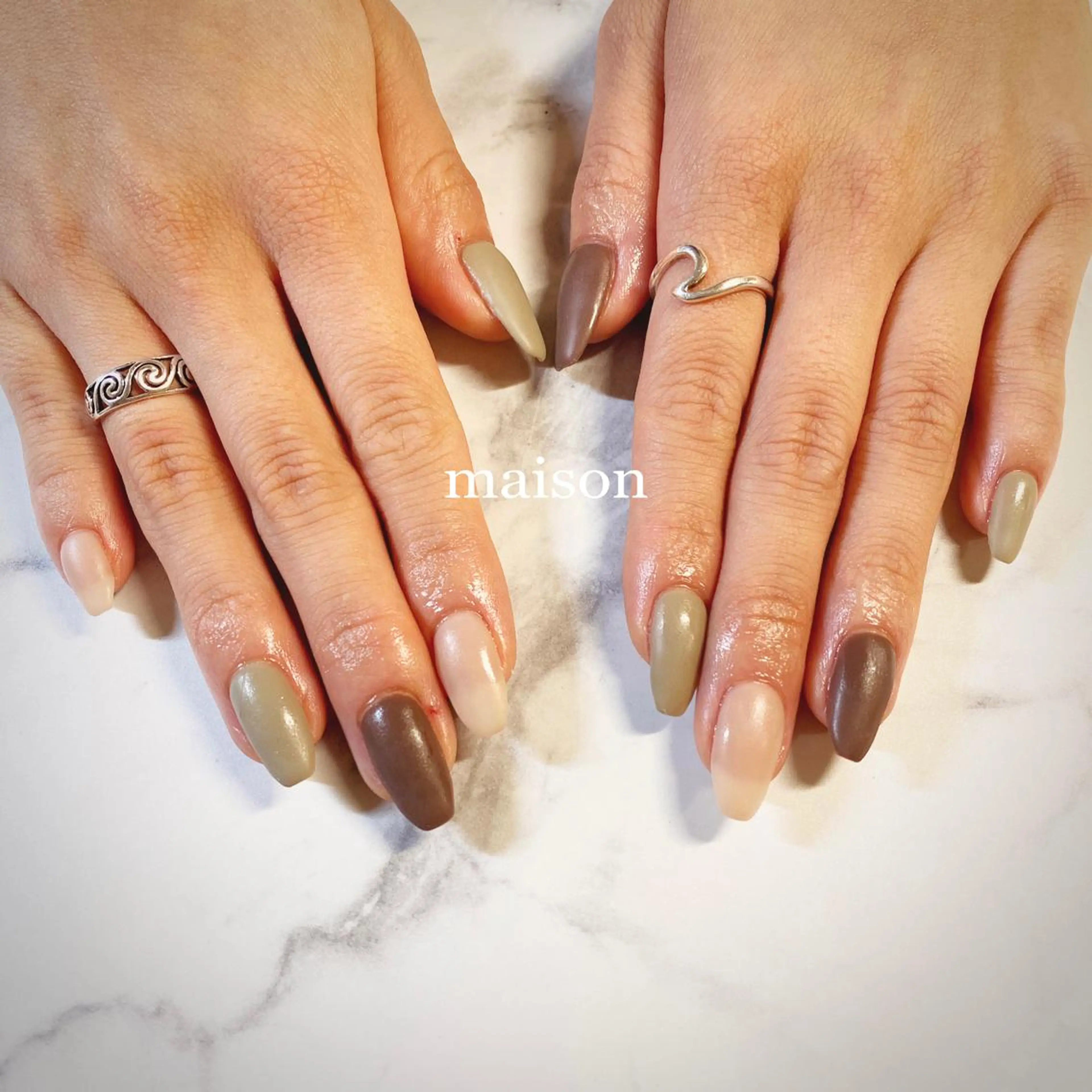 ネイル マットネイル ISHIHARA KANAのネイルデザイン