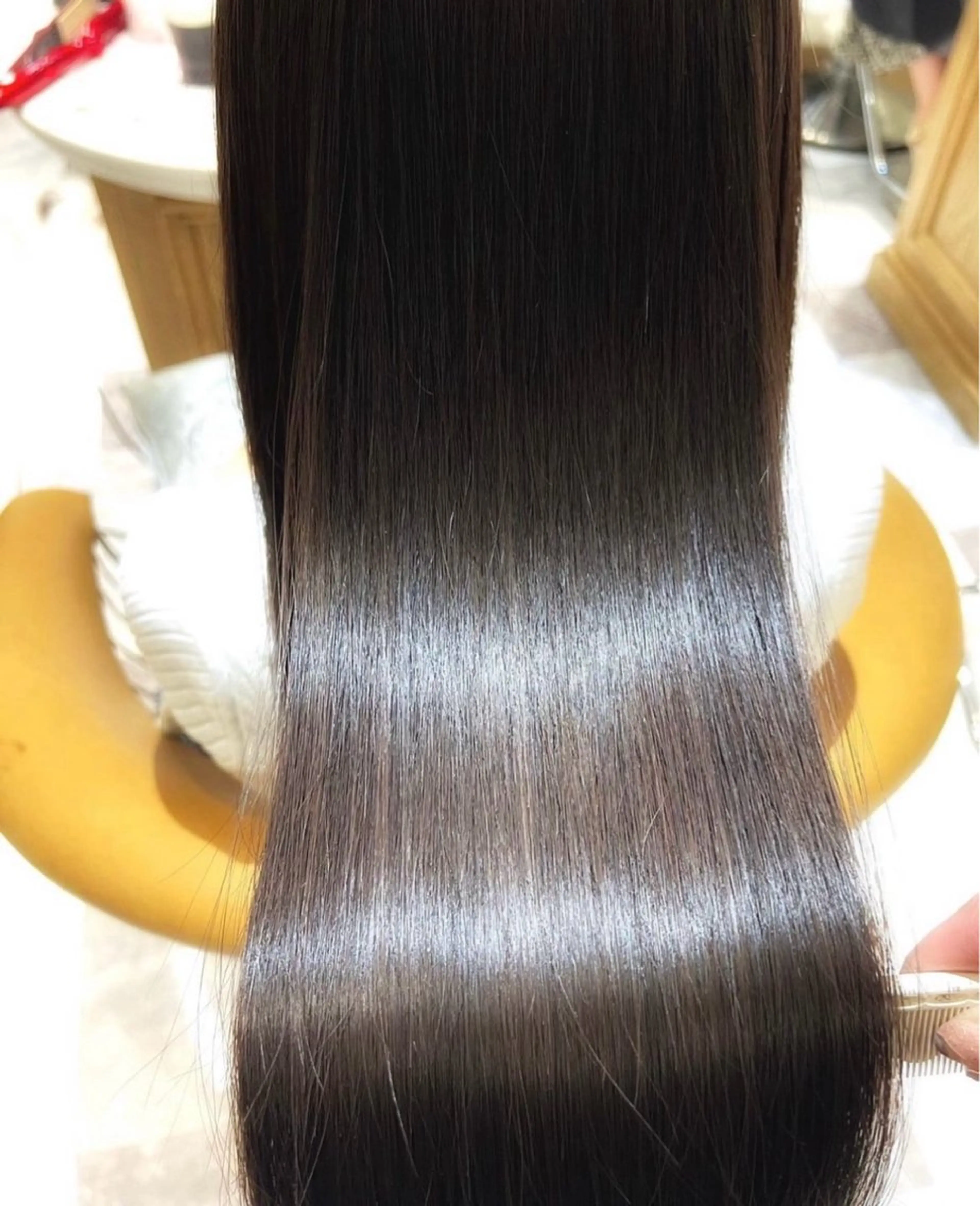 ロング ❤️ブリーチなし💚 ダブルカラー平野実花のヘアスタイル