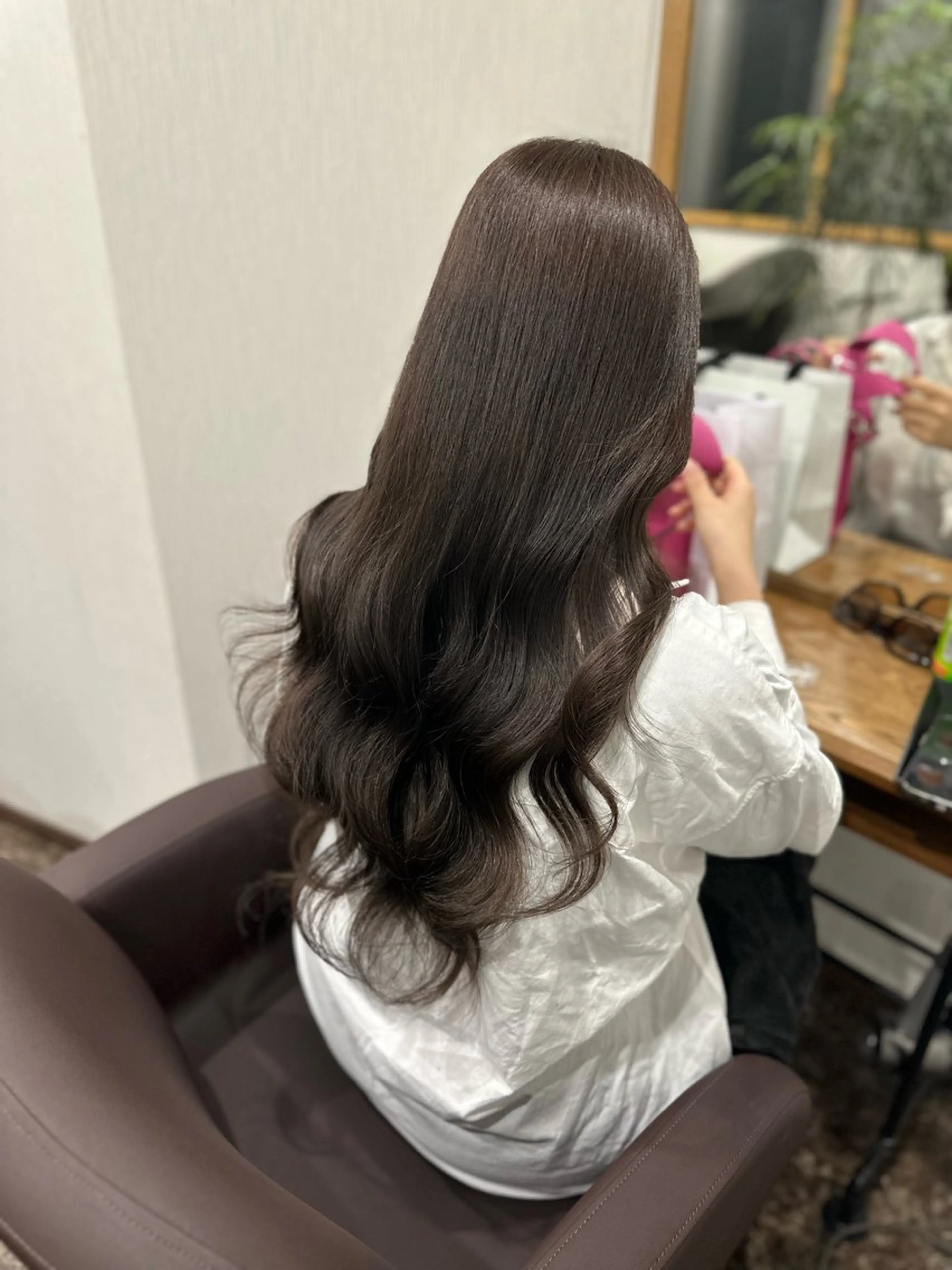 ロング カラー TOMOMI /フロレゾンのヘアスタイル