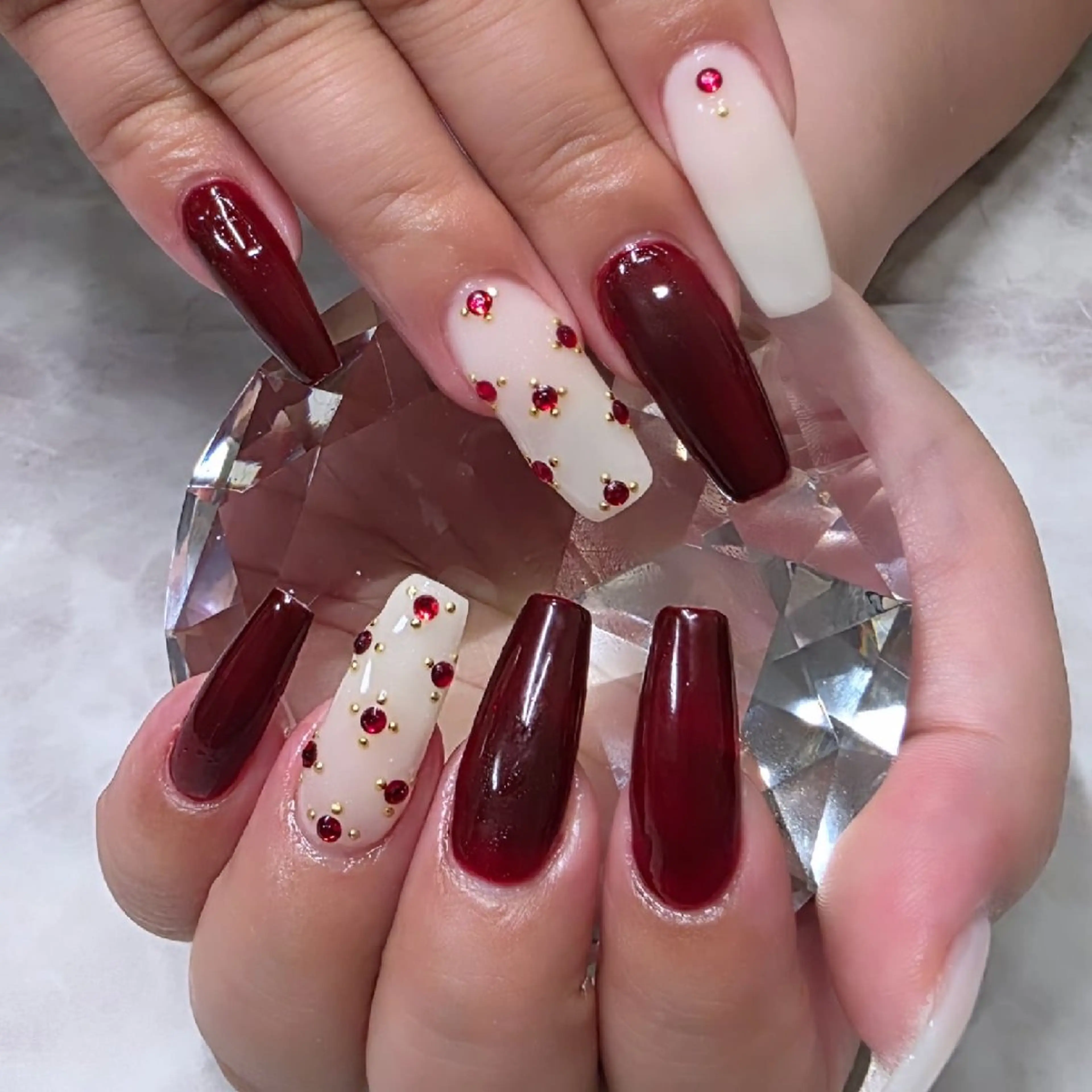 ネイル nailsalon glow sayaのネイルデザイン