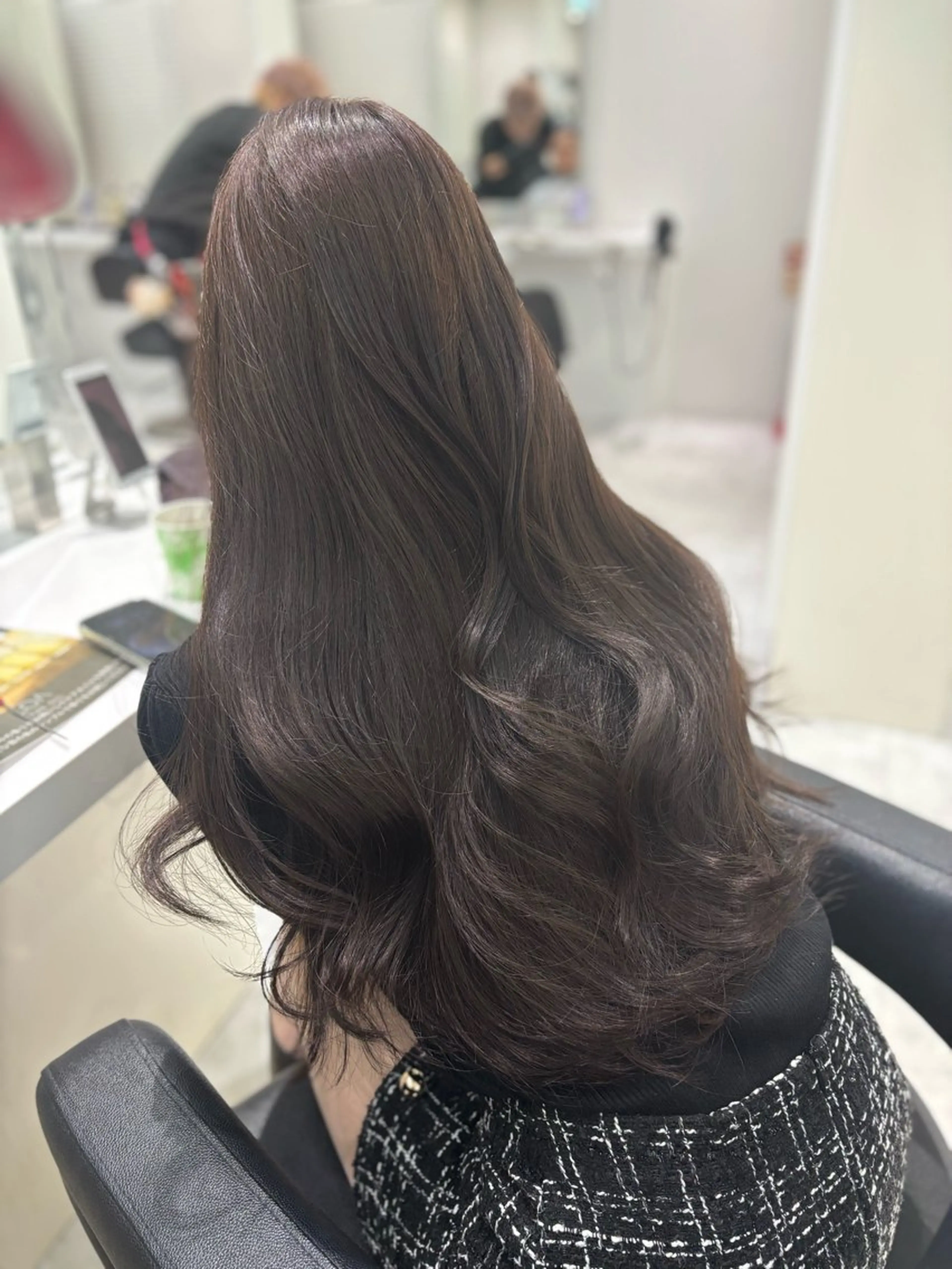 ロング カラー ヘアカラー トリートメント ヘッドスパ ヘアセット ブリーチなし透明感 ×縮毛矯正🤍ユウのヘアスタイル