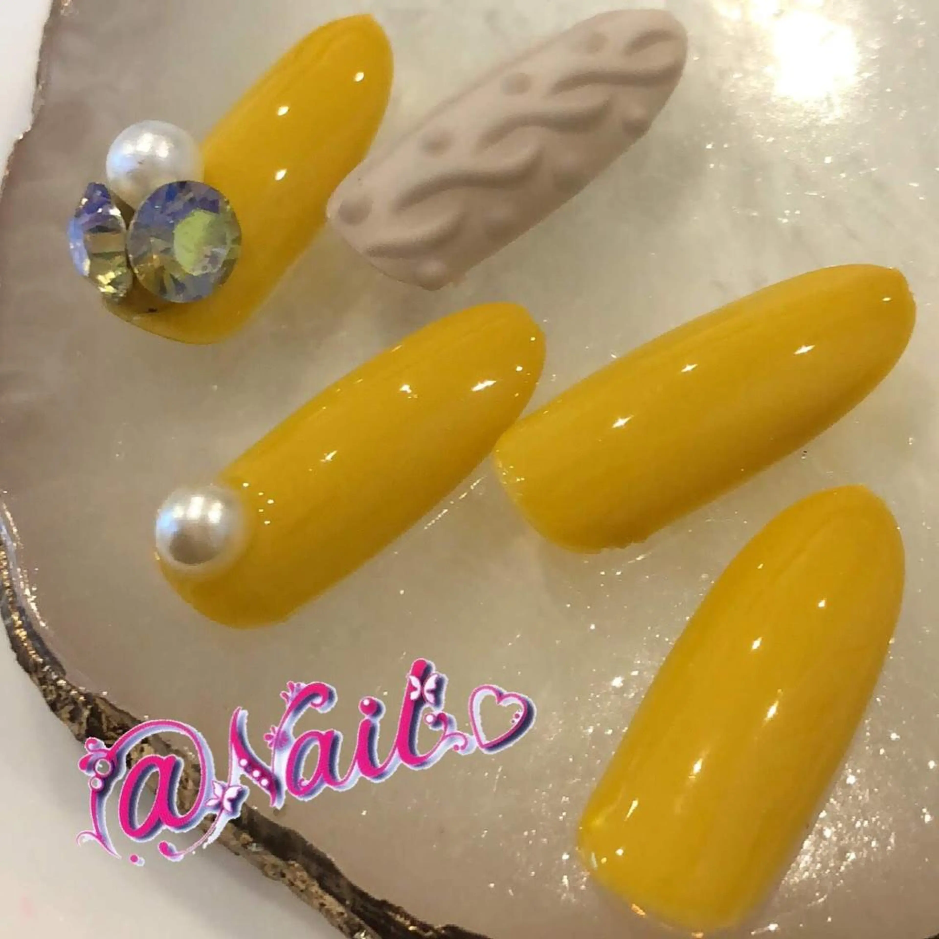 ネイル ネイルチップ 小尾 栞のネイルデザイン