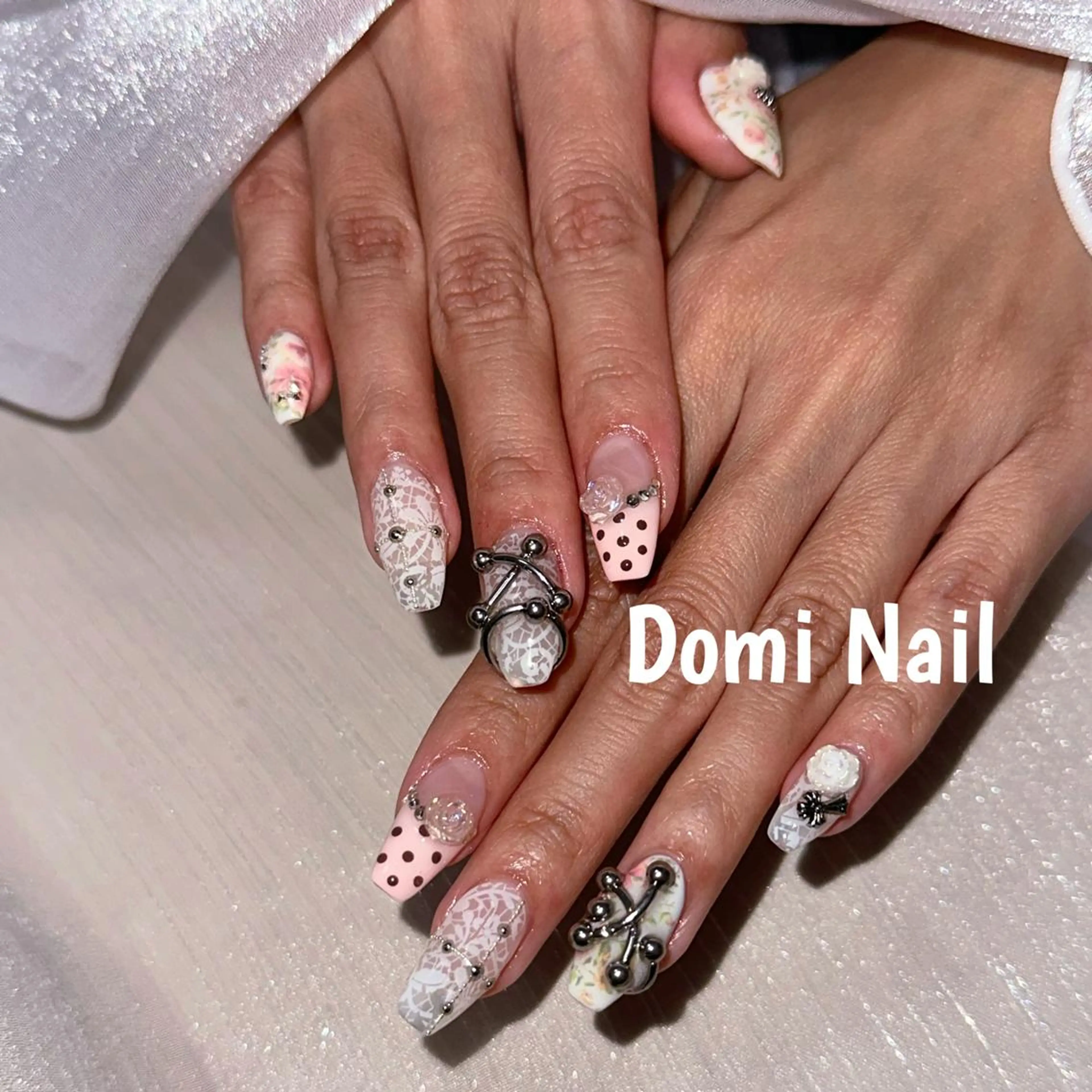 ネイル 持ち込み ネイルチップ ハンドネイル 渋谷 Domi Nailのネイルデザイン