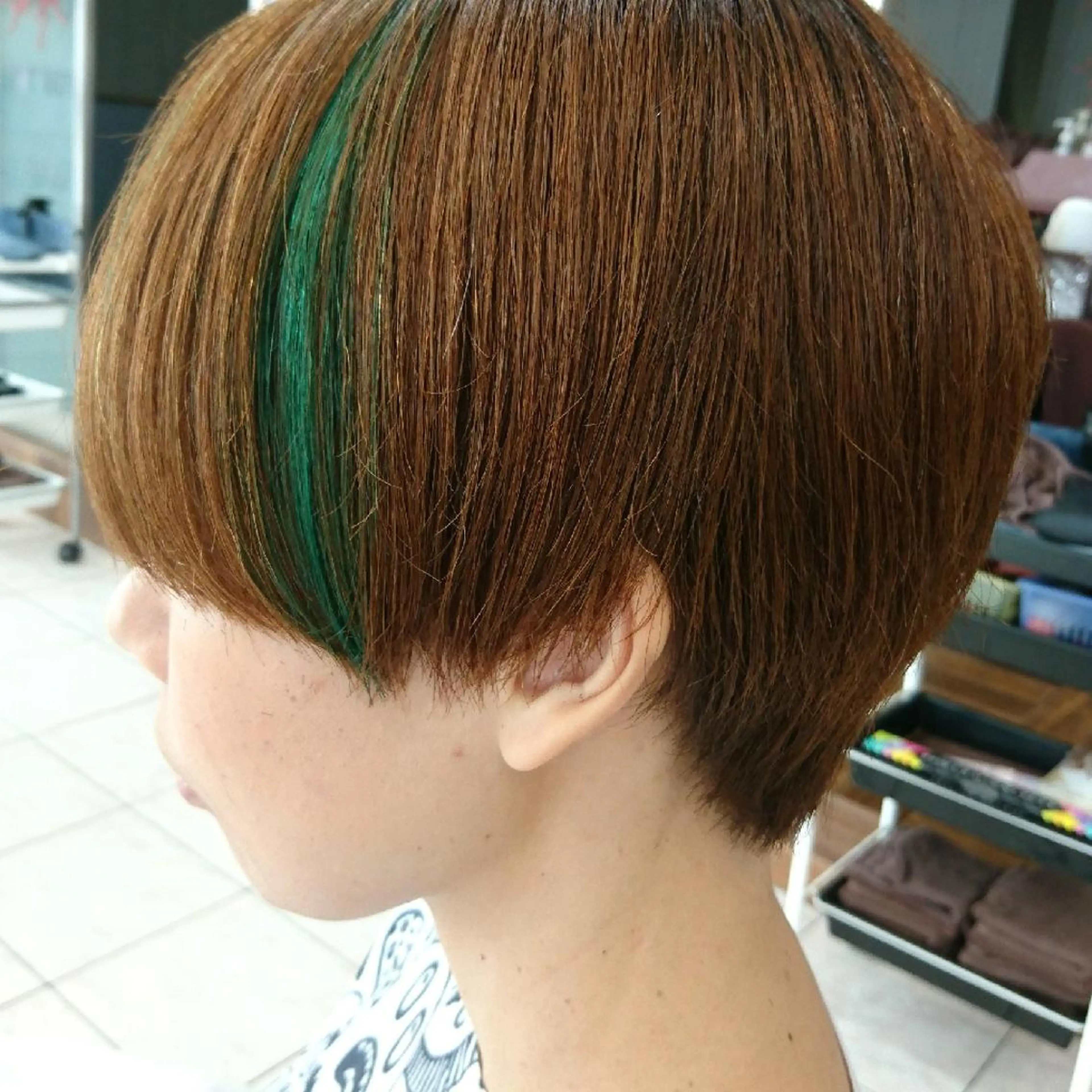 ショート カラー インナーカラー ショートヘア ルクール喜多町店 コムロのヘアスタイル