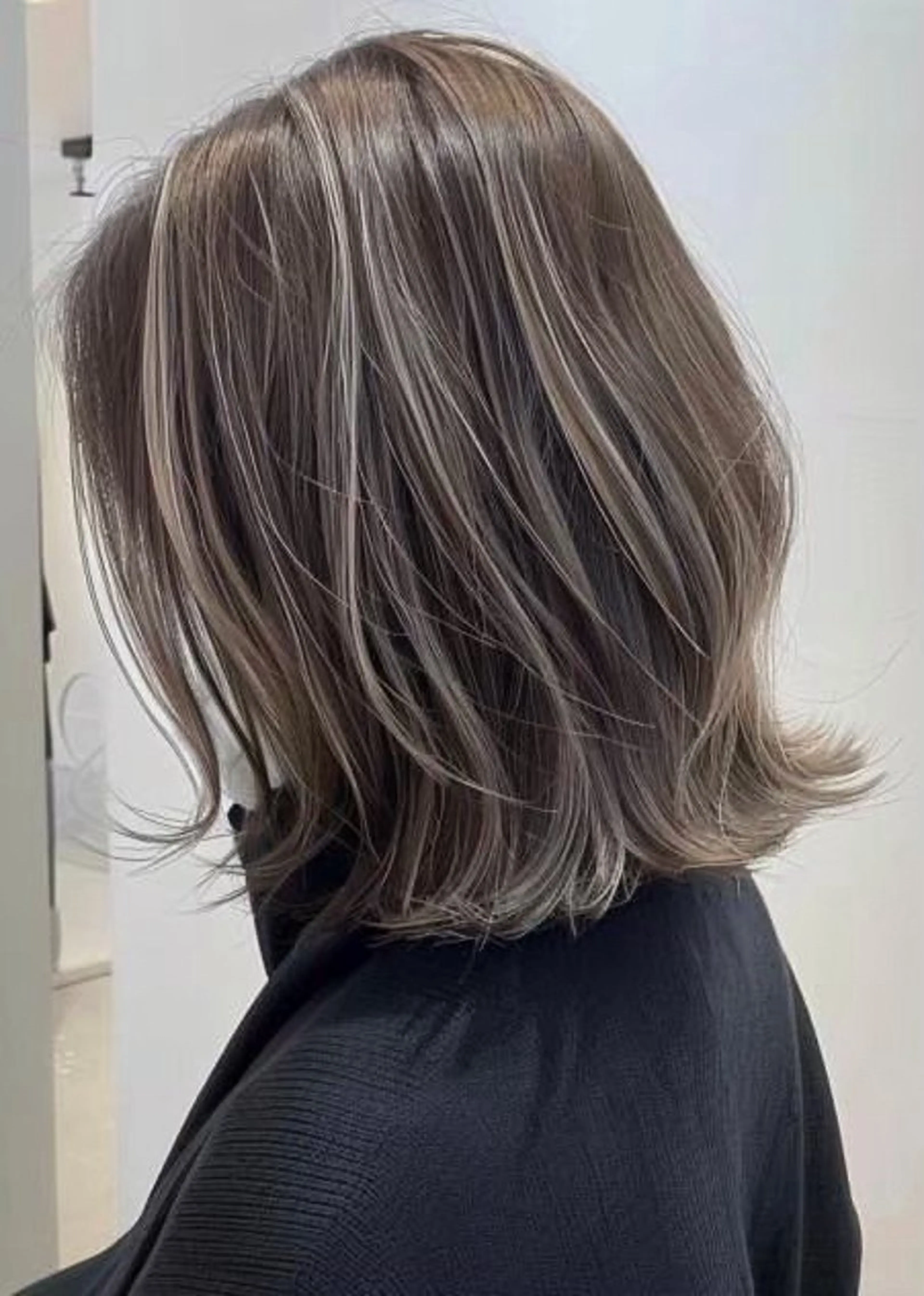 ショート カラー 40代以上限定 縮毛矯正モデル募集中のヘアスタイル