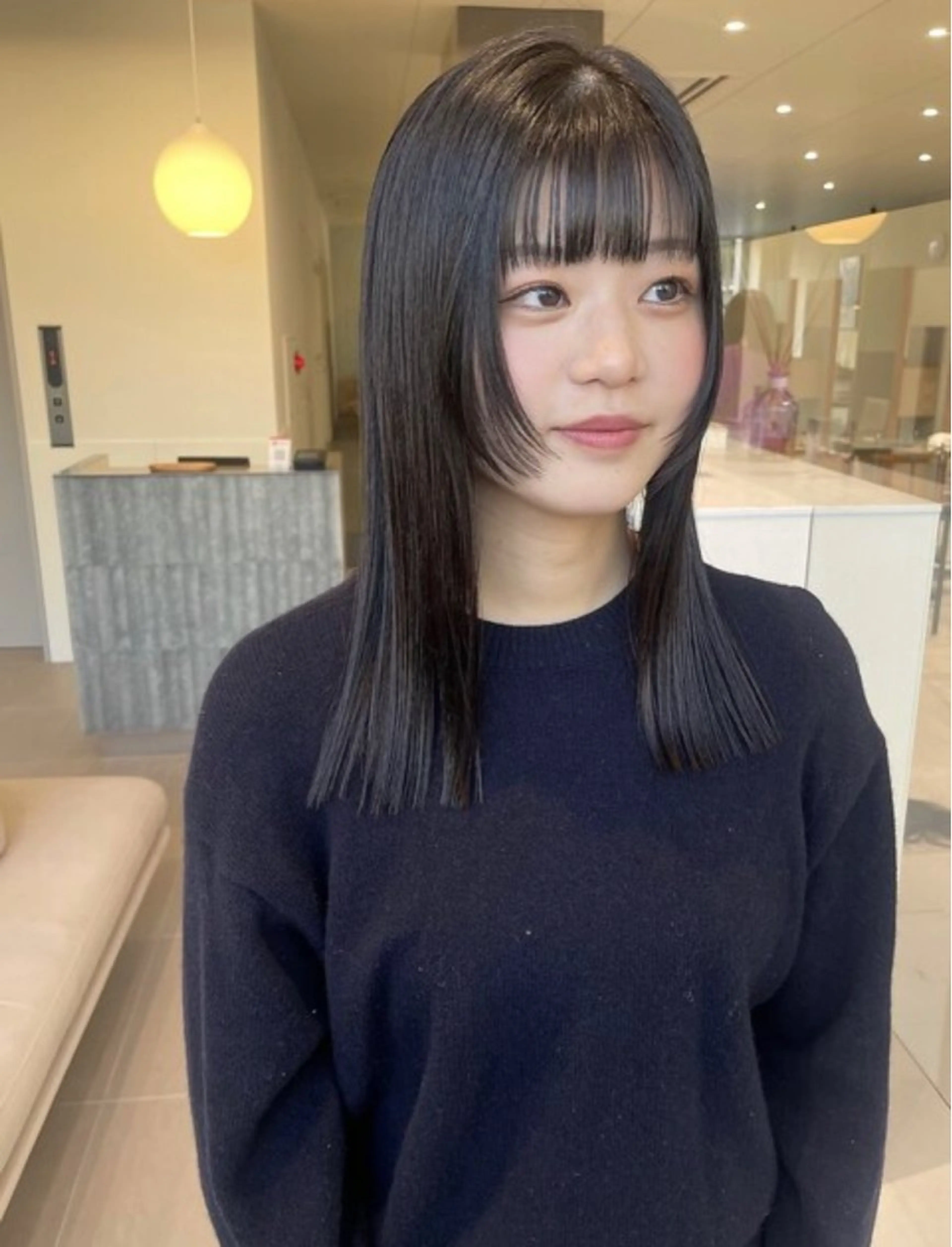 ロング 顔周りカット レイヤーカット ロング 高発色ブリーチ/ ハイレイヤー🪽aiのヘアスタイル