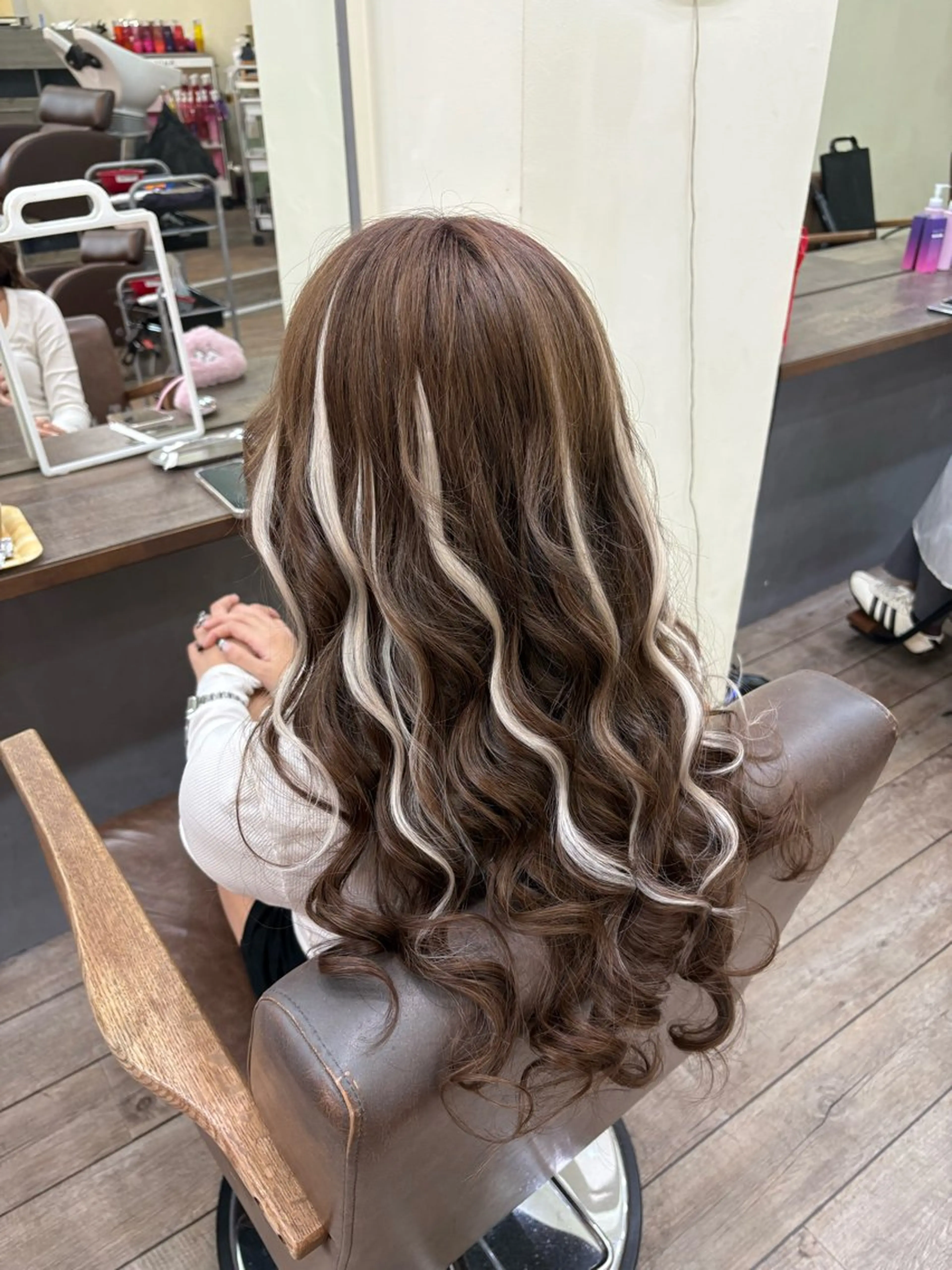 ロング カラー シールエクステ ダブルカラー エクステ エクステ エクステ/大須/黒坂 佳乃のヘアスタイル